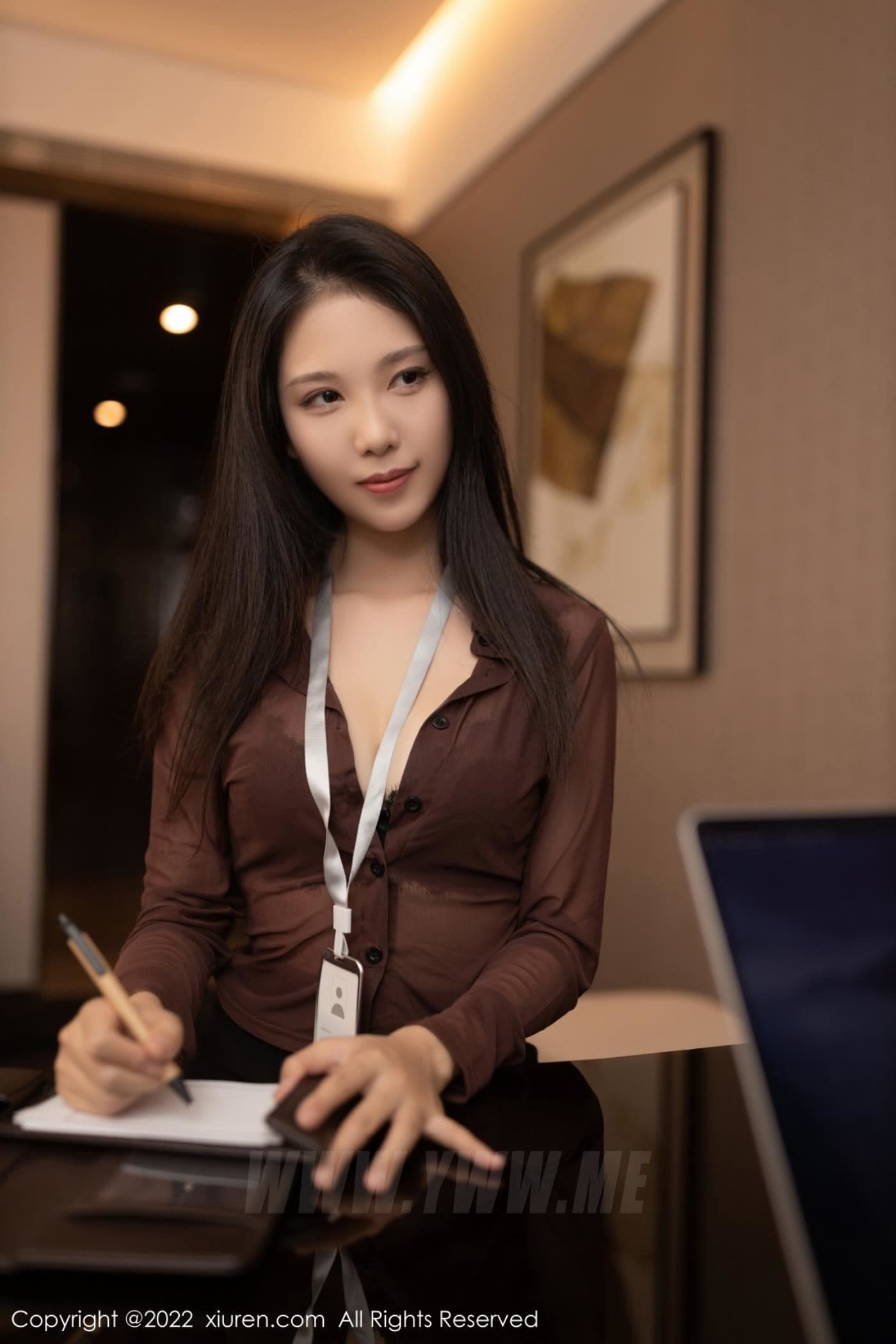 XiuRen秀人网 No.4479 抖娘利世 黑丝美腿