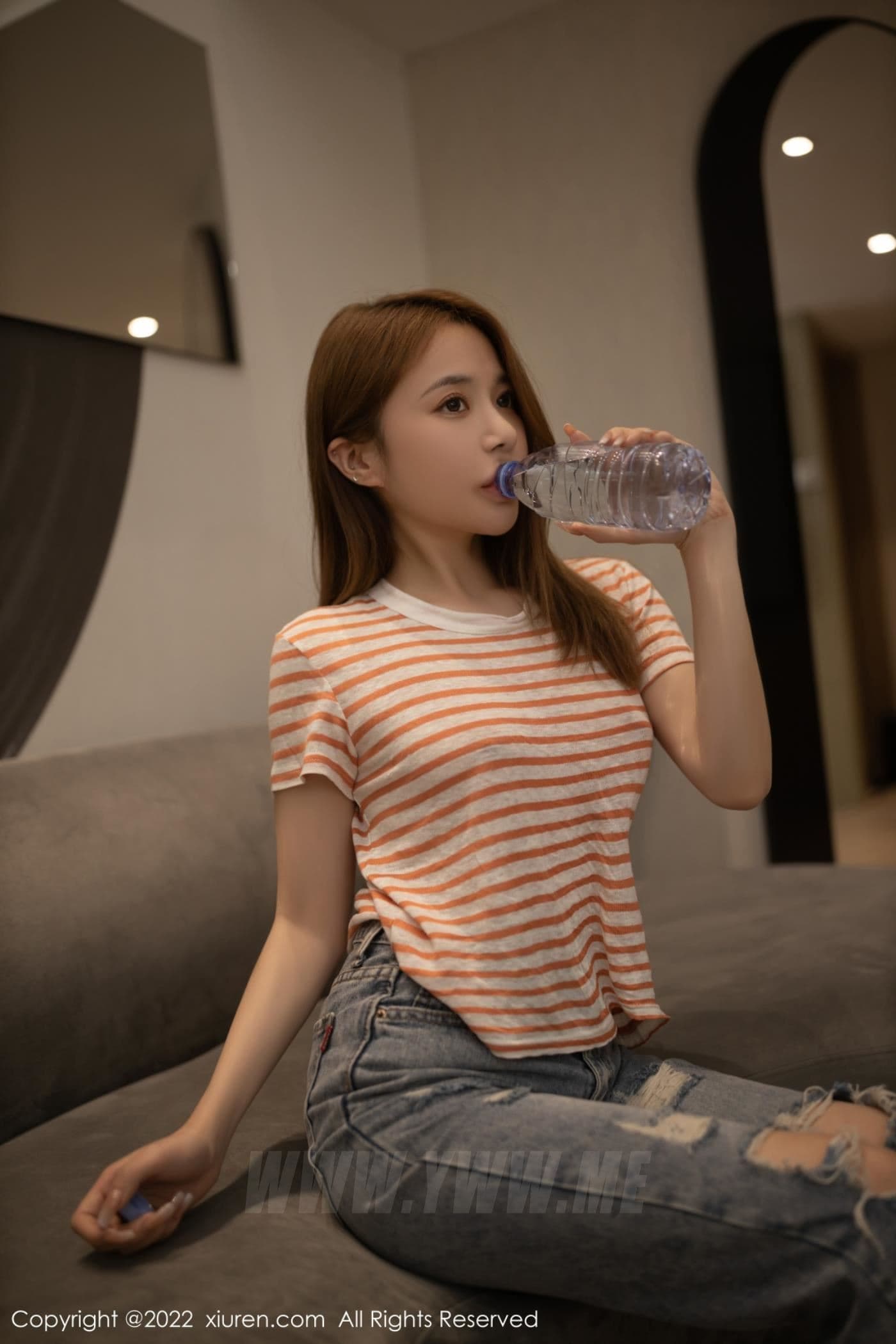 XiuRen秀人网 No.4466 鱼子酱Fish 性感美腿