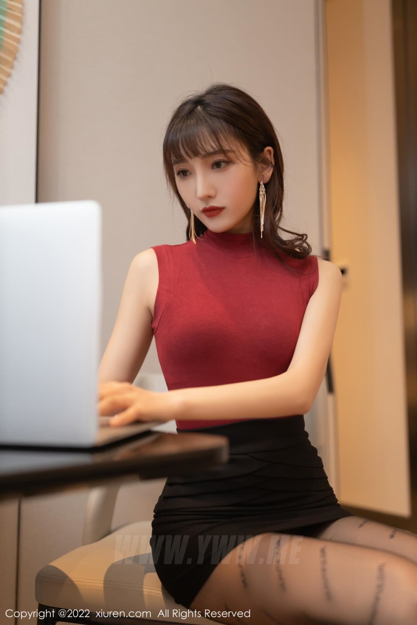 XiuRen秀人网 No.4510 陆萱萱 黑丝美腿