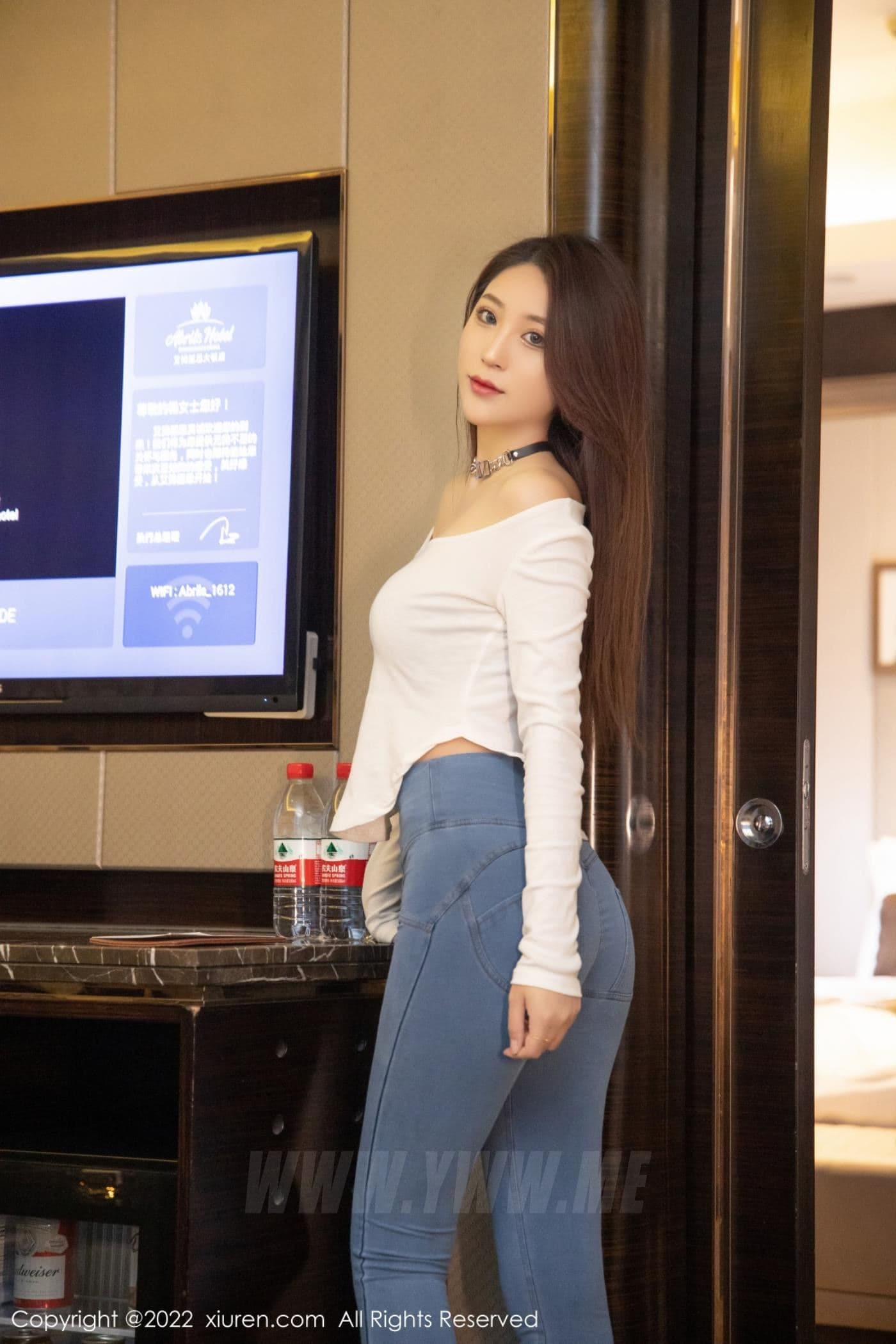 XiuRen秀人网 No.4541 汐汐baby 牛仔裤美腿