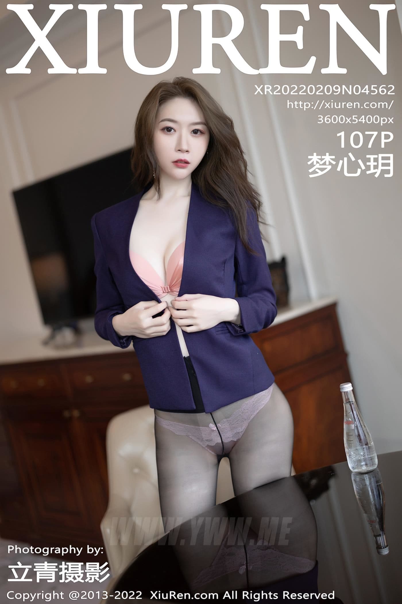 XiuRen秀人网 No.4562 梦心玥 黑丝美腿