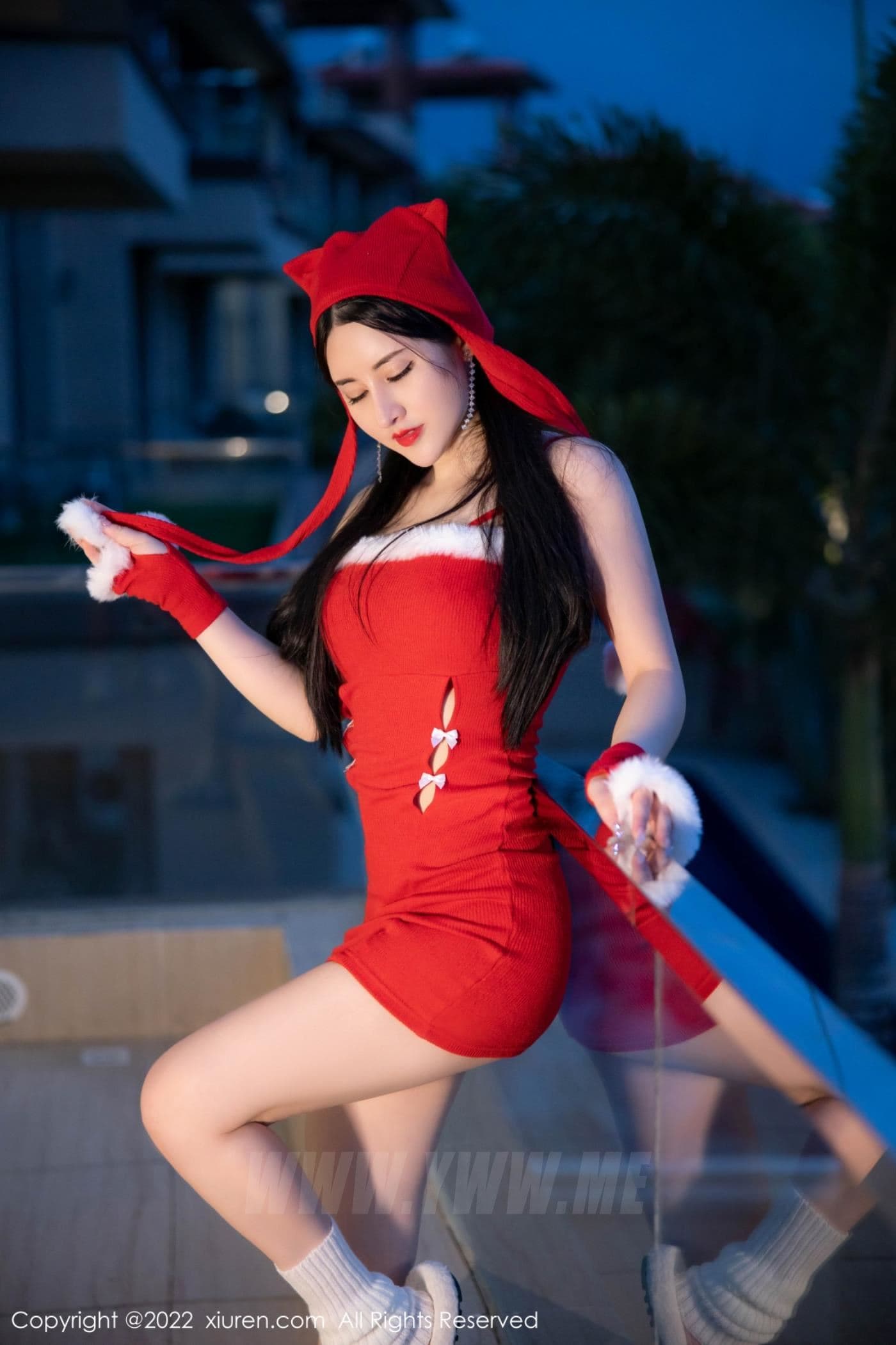 XiuRen秀人网 No.4565 诗诗kiki 新年美腿