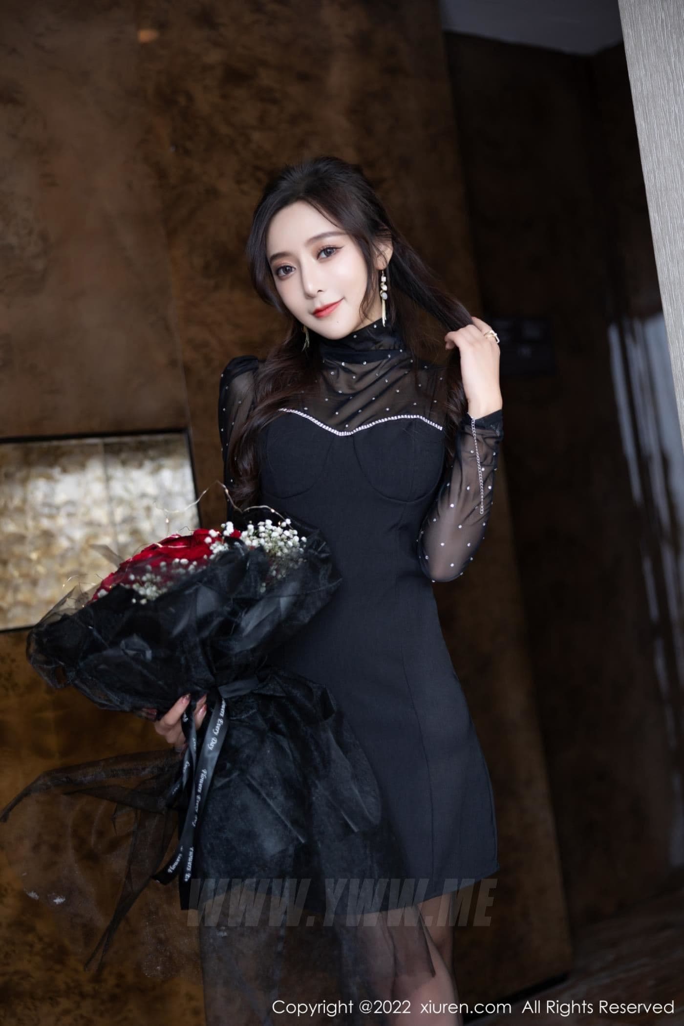 XiuRen秀人网 No.4574 王馨瑶yanni 黑丝美腿