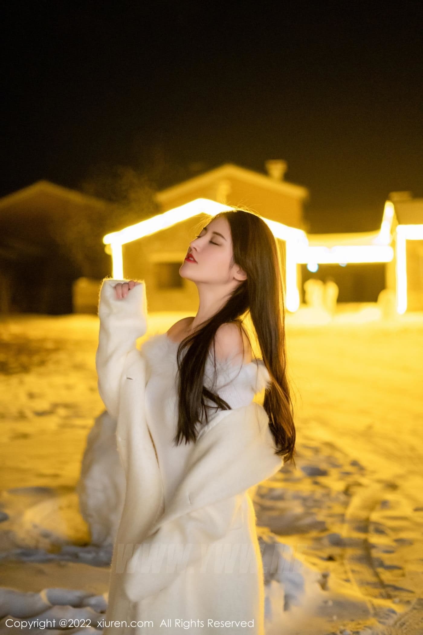 XiuRen秀人网 No.4578 诗诗kiki 雪地美腿