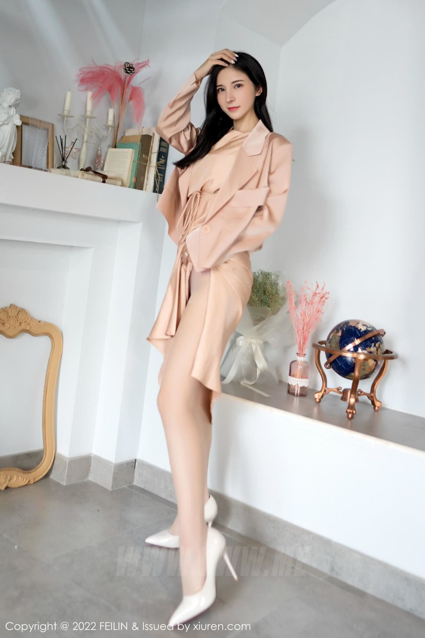 FEILIN嗲囡囡 VOL.433 小蛮妖Yummy 丝袜美臀