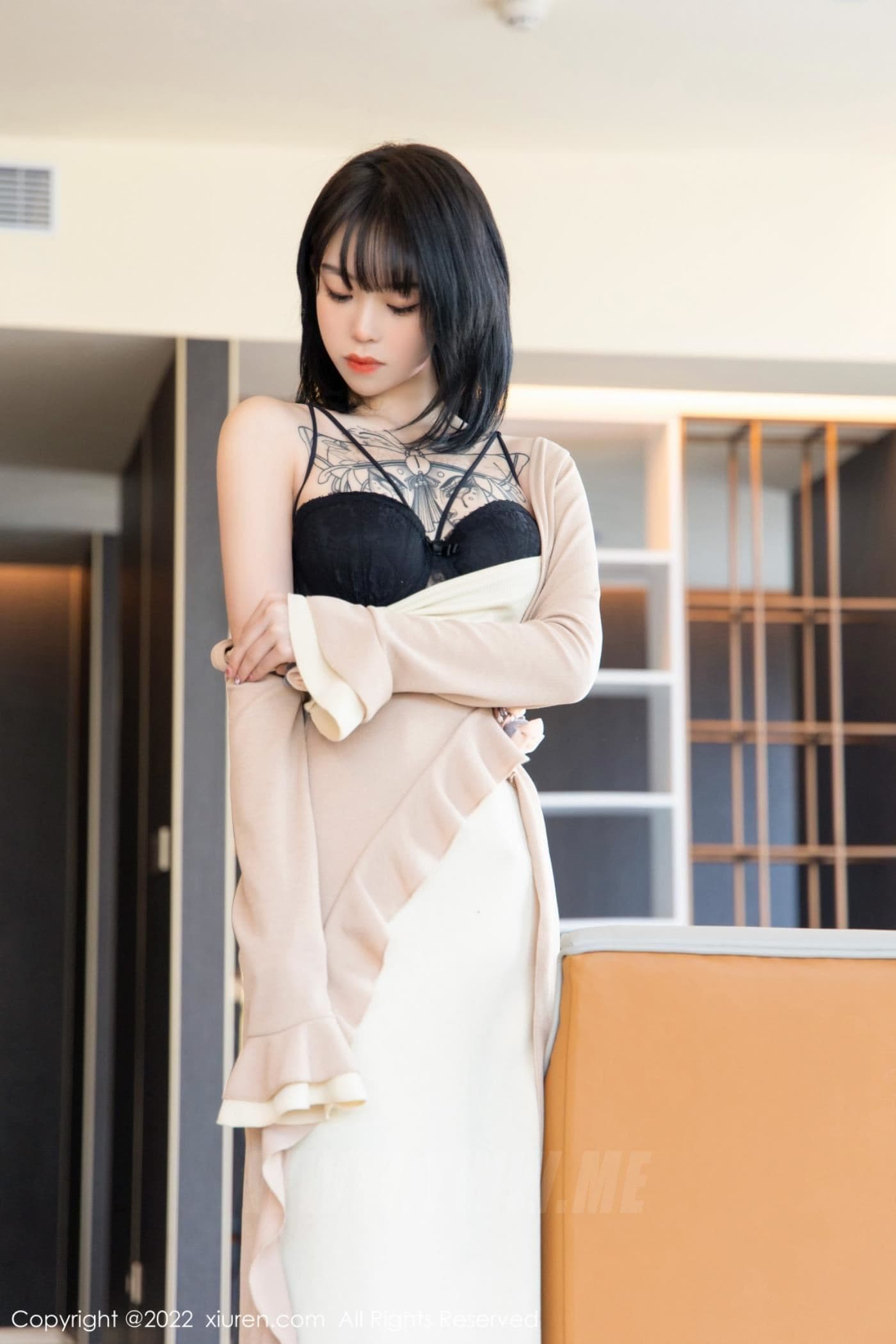 XiuRen秀人网 No.4700 奶瓶. 黑丝美腿