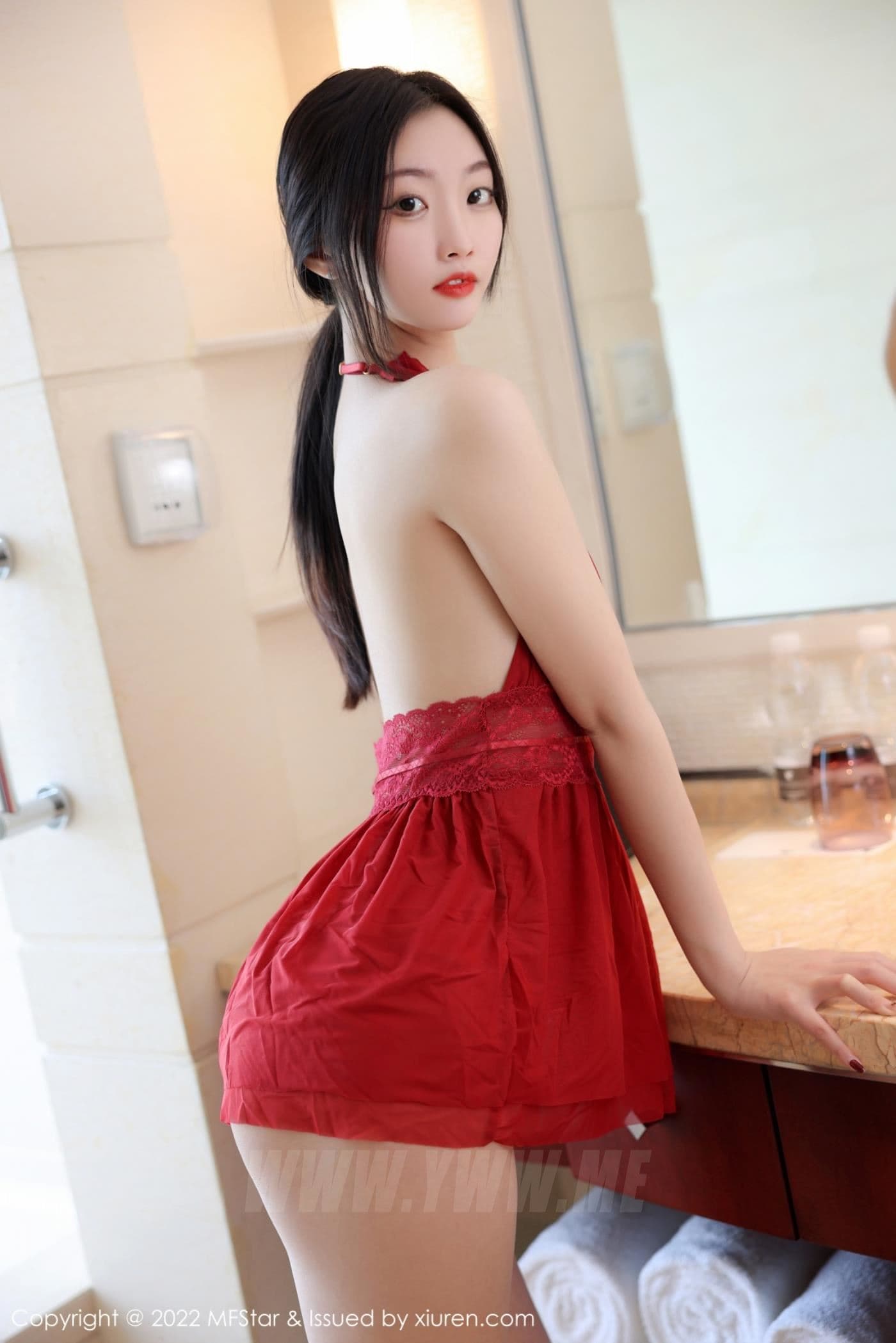 MFStar模范学院 VOL.559 韩好甜 甜美美腿
