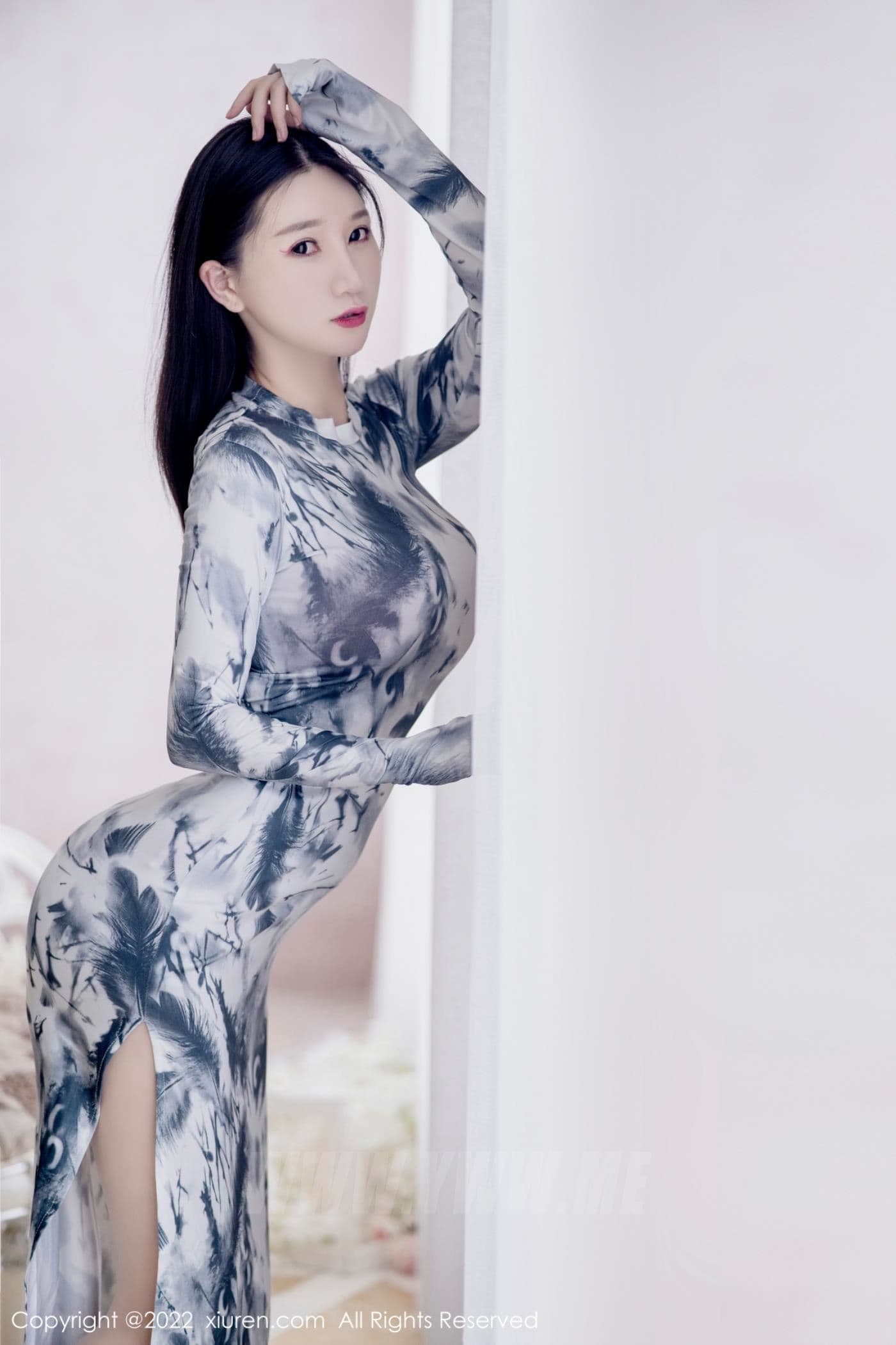 XiuRen秀人网 No.4823 顾乔楠Cora 丝袜美臀
