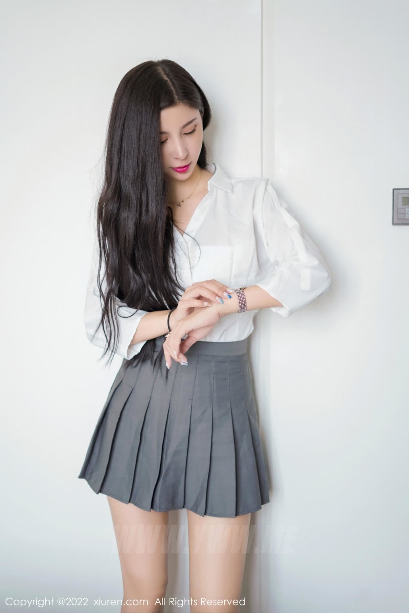 XiuRen秀人网 No.4918 小蛮妖Yummy 美臀短裙
