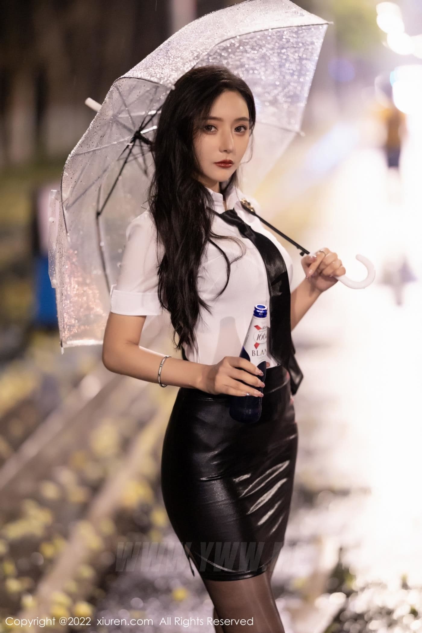 XiuRen秀人网 No.4879 王馨瑶yanni 黑丝美腿