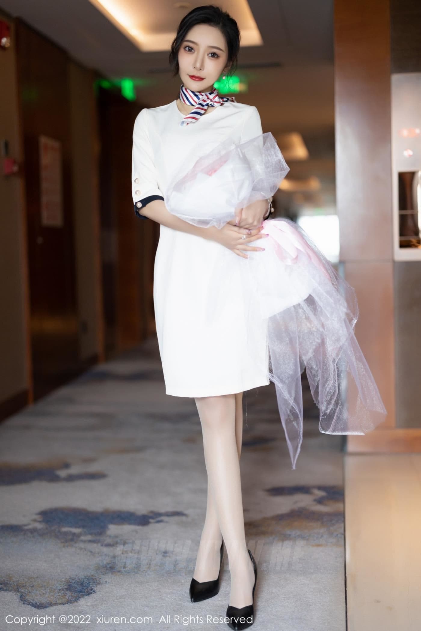 XiuRen秀人网 No.4963 王馨瑶yanni 制服丝袜