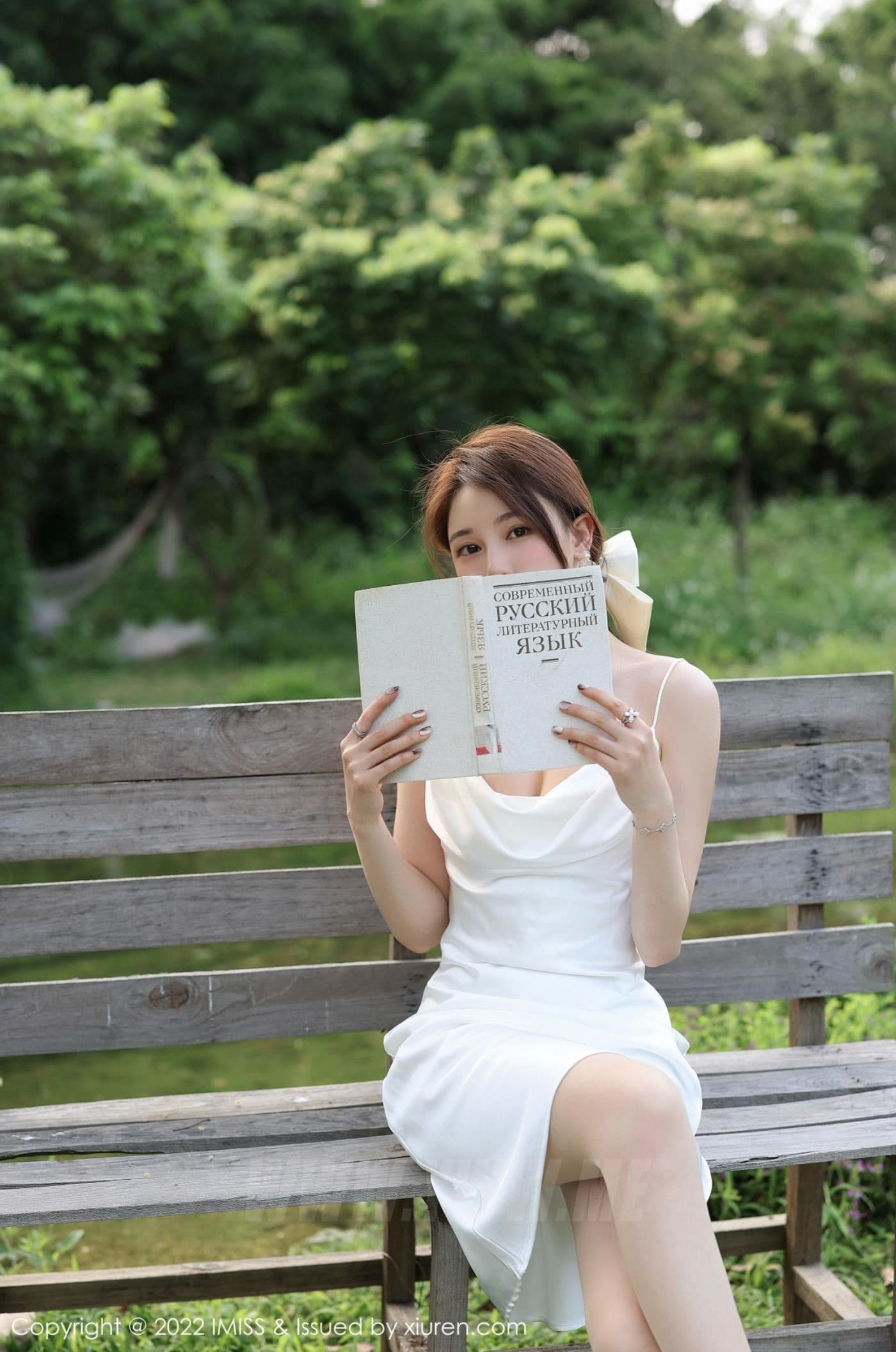 IMISS爱蜜社 VOL.682 Lynn刘奕宁 户外美腿
