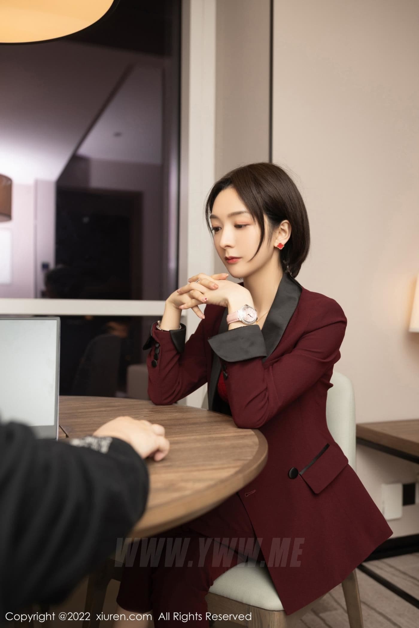 XiuRen秀人网 No.5111 Angela00 OL美腿