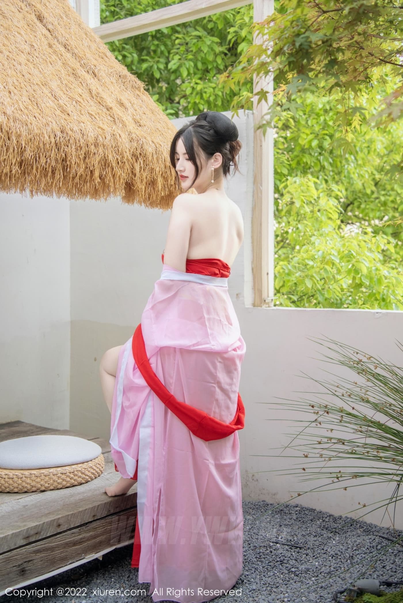 XiuRen秀人网 No.5141 诗诗kiki 古装美臀