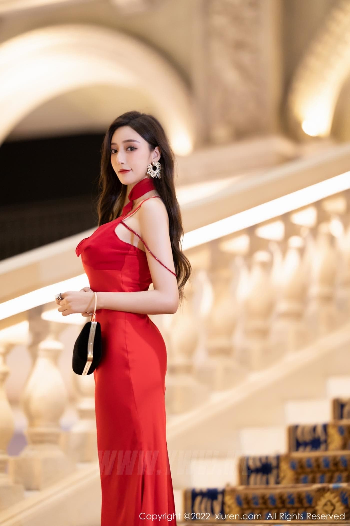 XiuRen秀人网 No.5470 王馨瑶yanni 长裙美腿