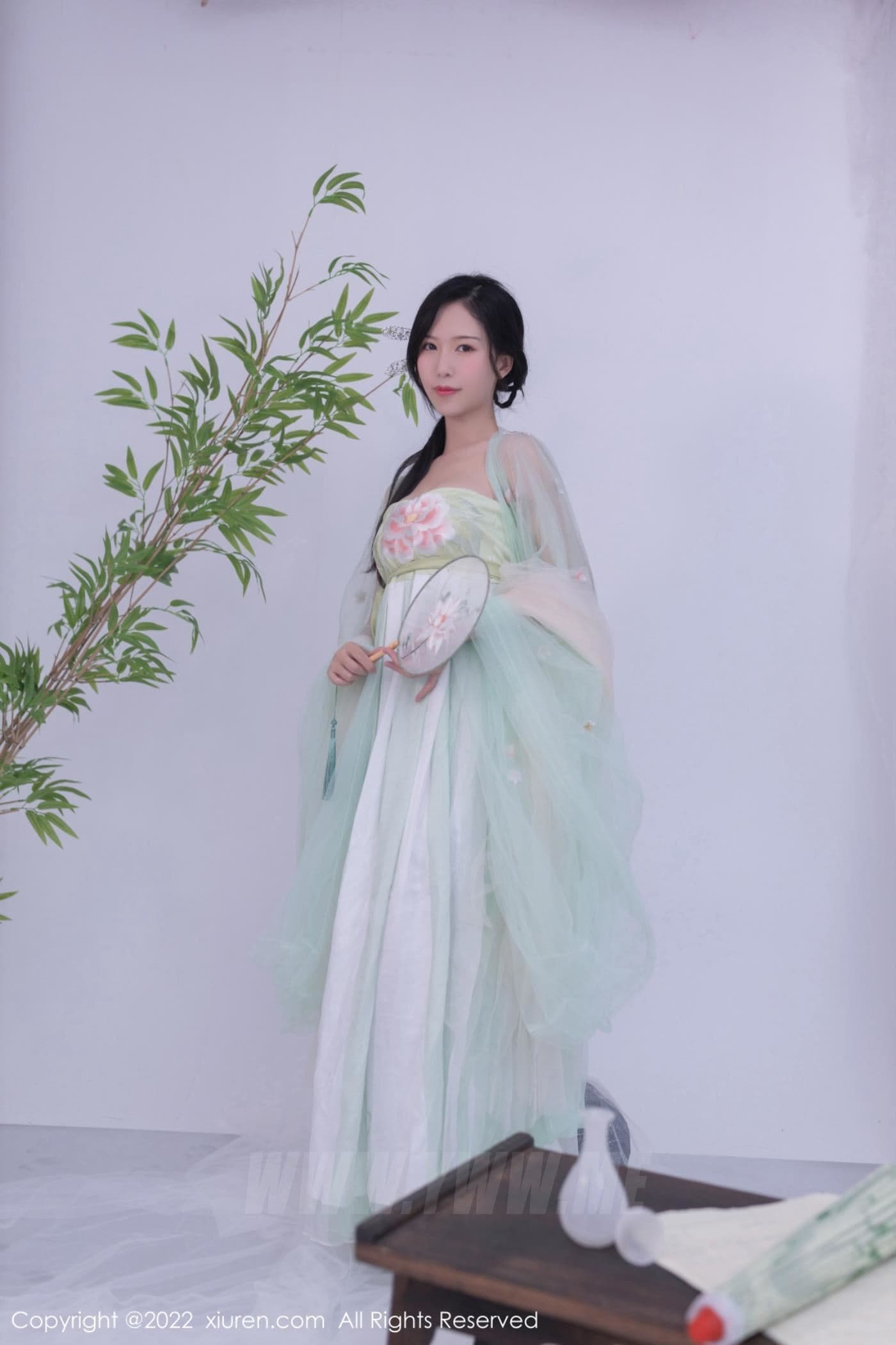 XiuRen秀人网 No.5345 利世 古装美腿