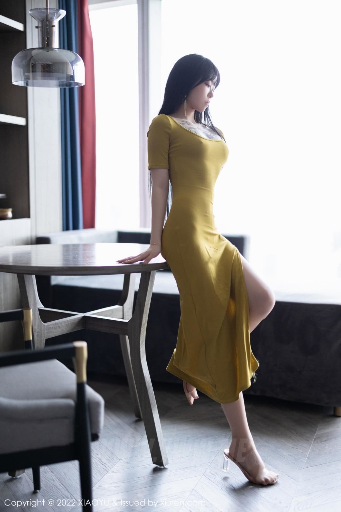 XIAOYU语画界 VOL.829 奶瓶. 丝袜美腿