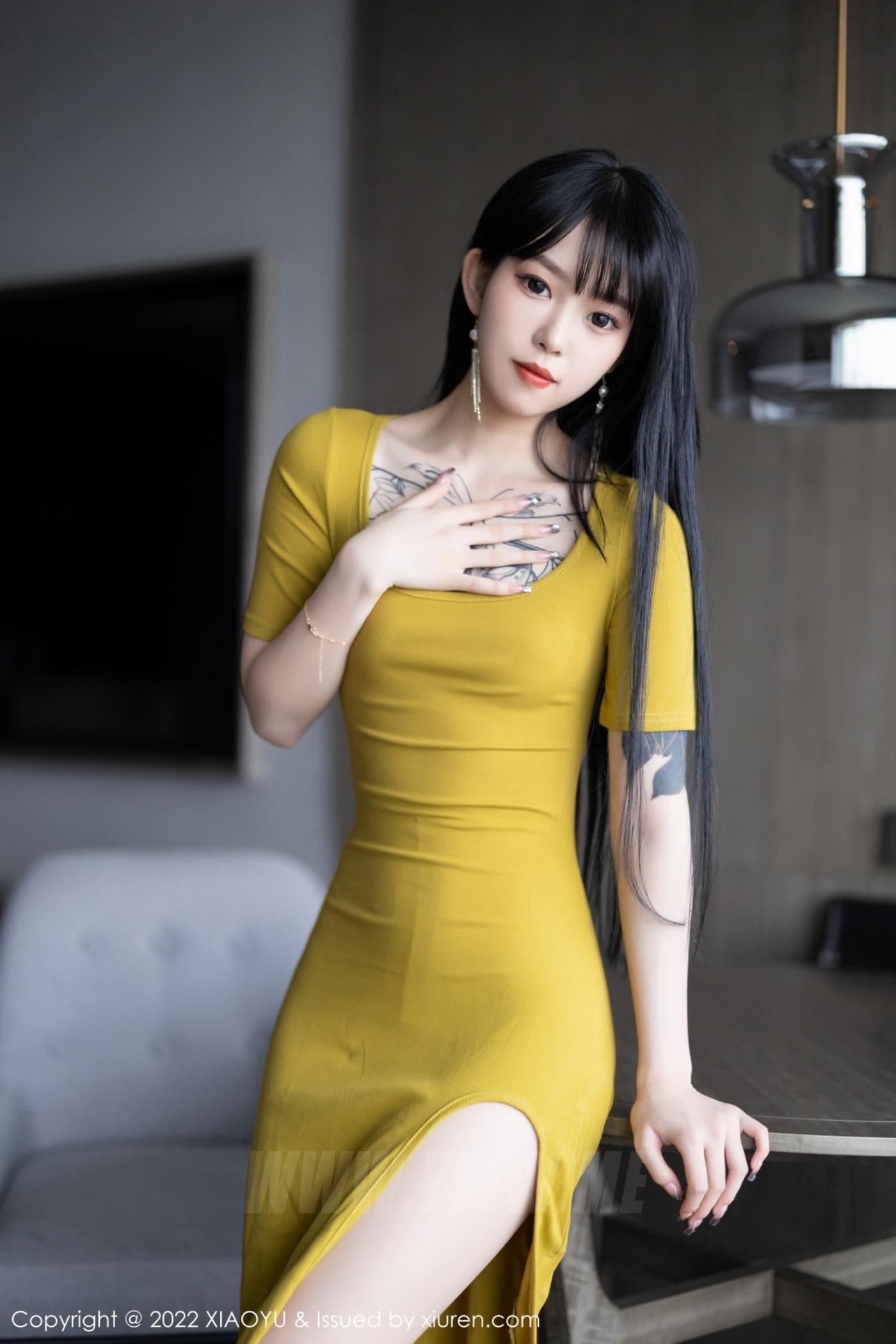 XIAOYU语画界 VOL.829 奶瓶. 丝袜美腿