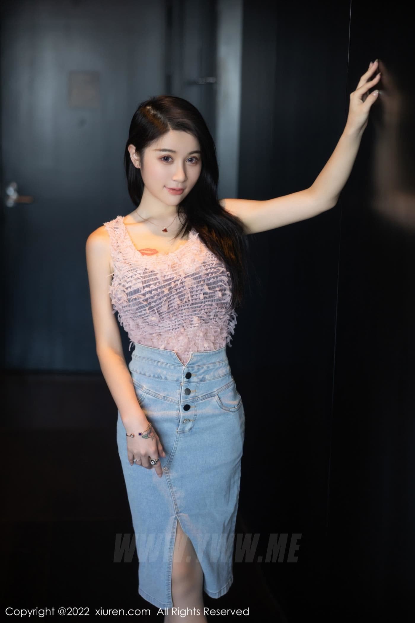 XiuRen秀人网 No.5489 美七Mia 西双版纳旅拍