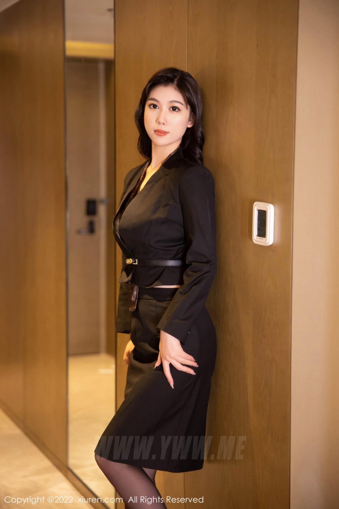 XiuRen秀人网 No.5471 李雅柔182CM 黑丝美腿