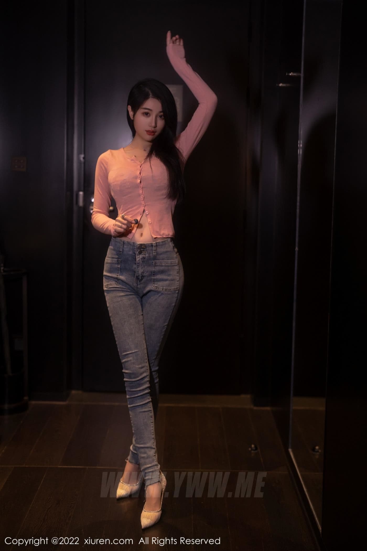 XiuRen秀人网 No.5506 美七Mia 西双版纳旅拍