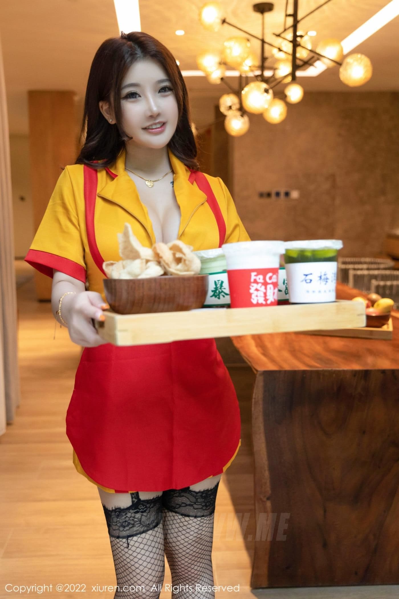 XiuRen秀人网 No.5509 小海臀Rena 万宁旅拍