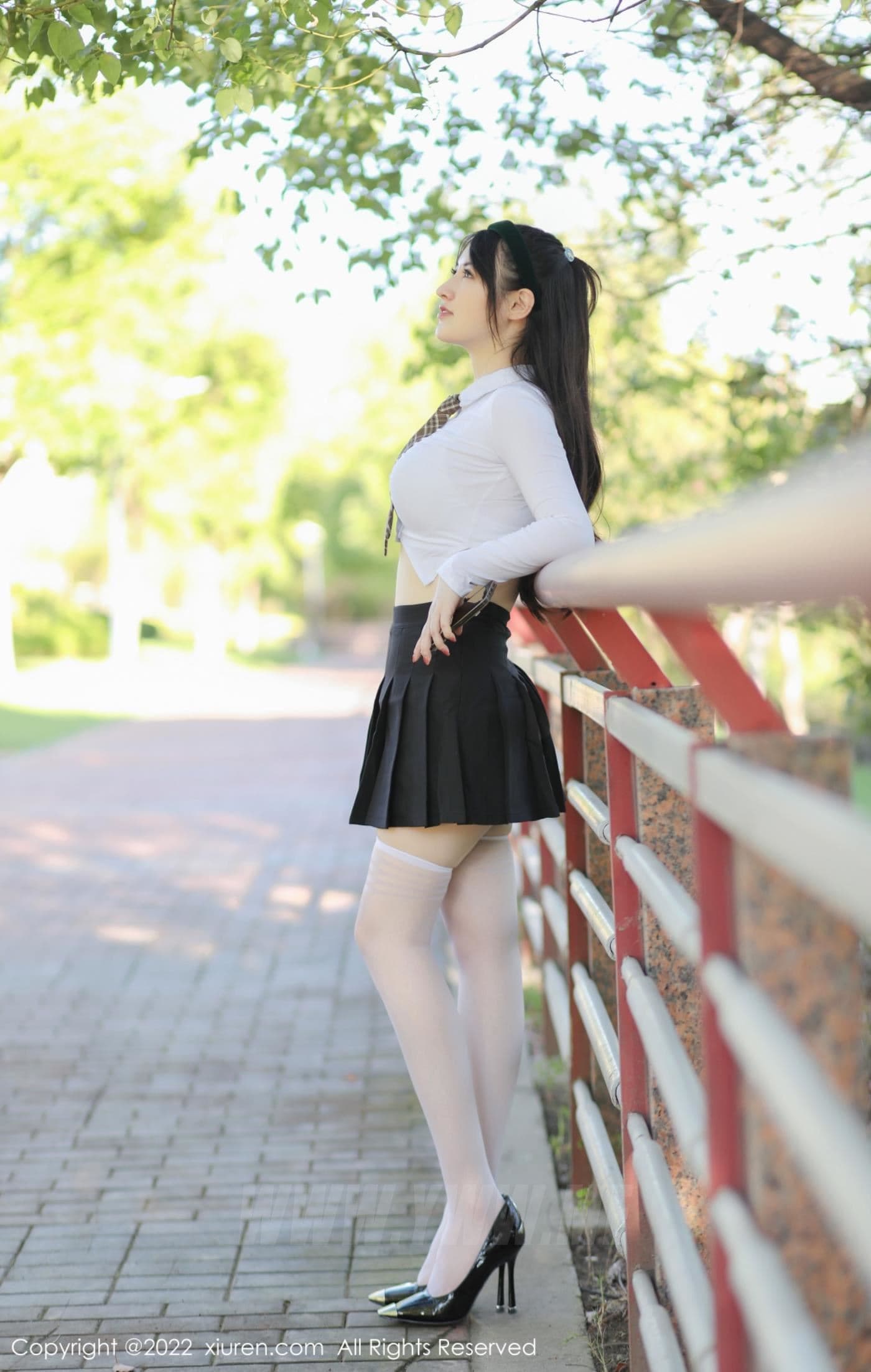 XiuRen秀人网 No.5512 诗诗kiki 短裙美臀