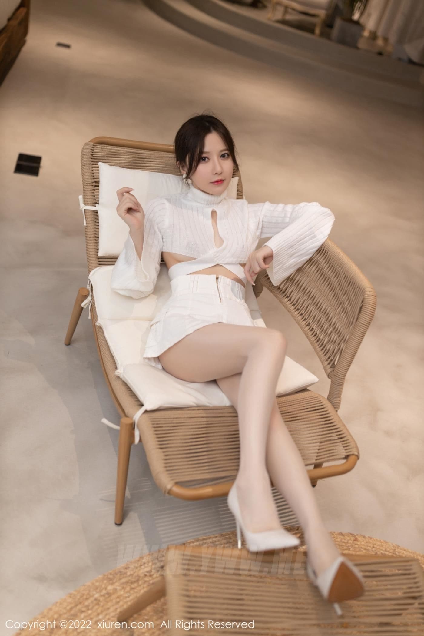 XiuRen秀人网 No.5503 鱼子酱Fish 丝袜美臀