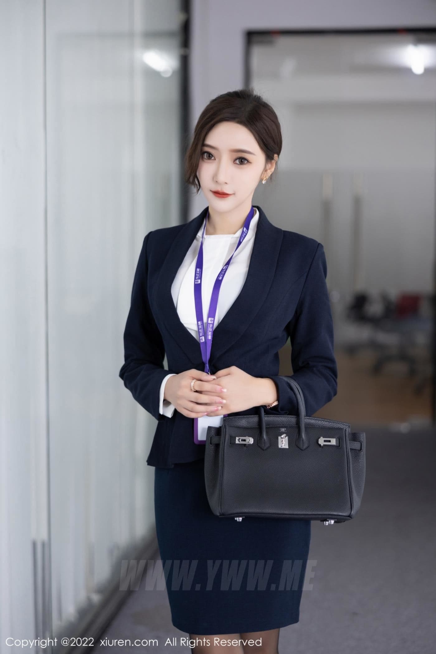 XiuRen秀人网 No.5563 王馨瑶yanni 黑丝美腿