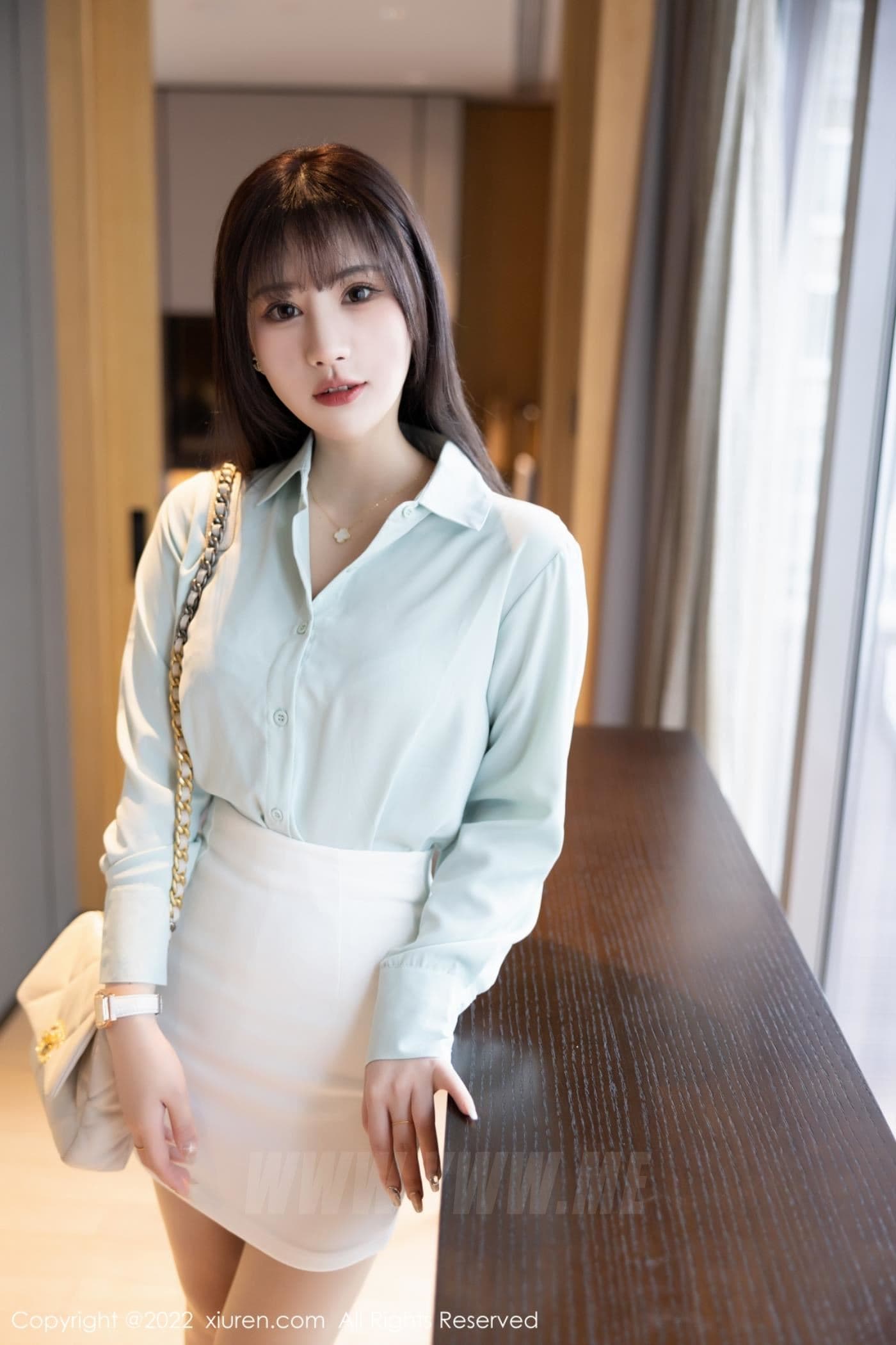XiuRen秀人网 No.5555 张欣欣 短裙美腿