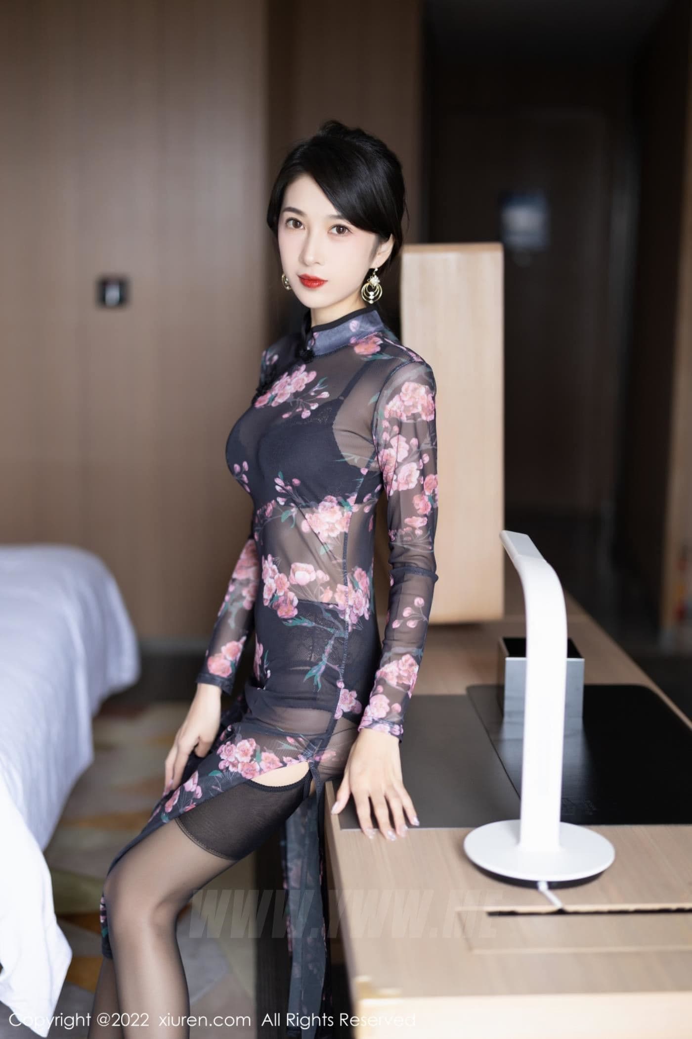 XiuRen秀人网 No.5585 林乐一 黑丝美腿