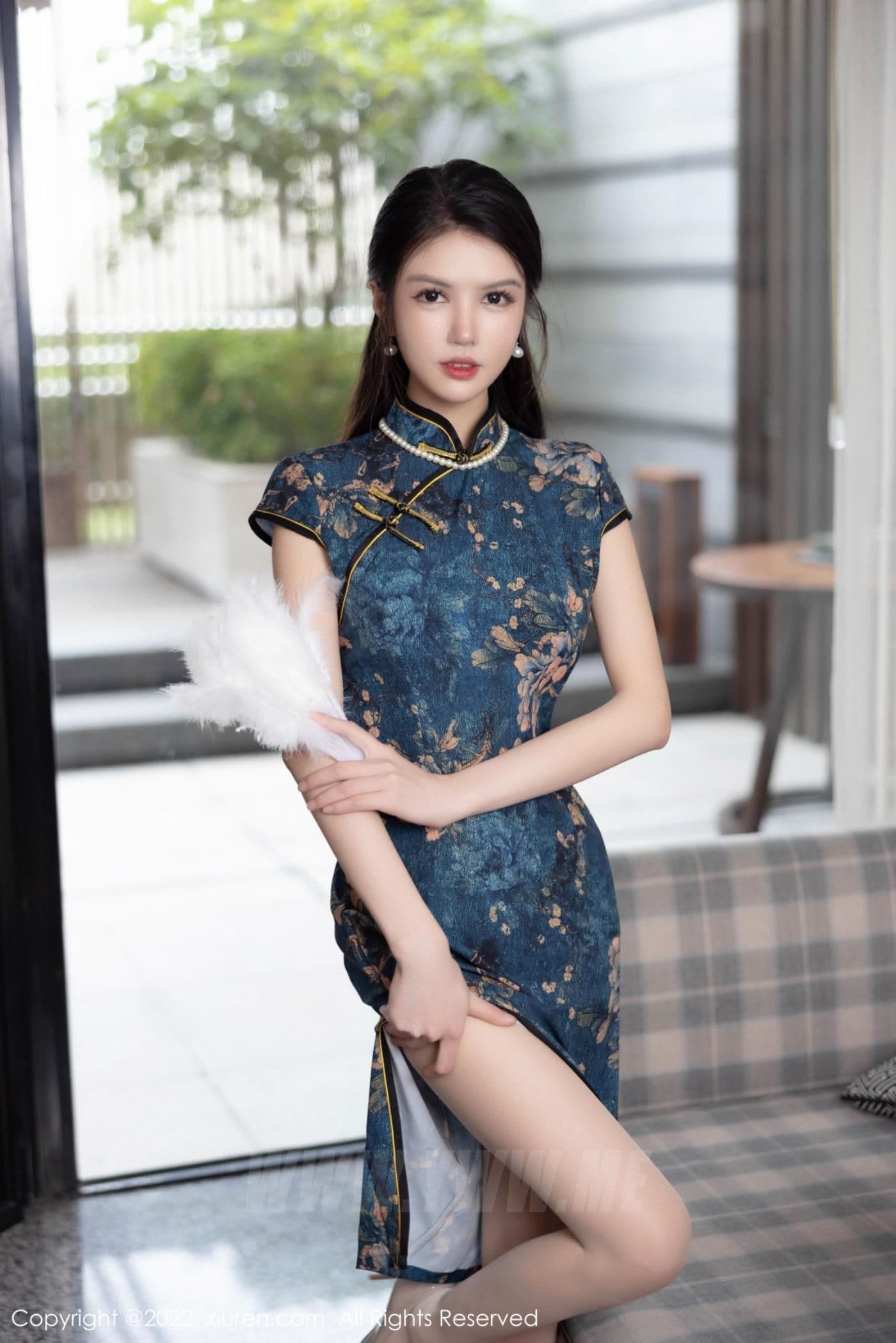 XiuRen秀人网 No.5658 媛媛酱belle 旗袍美腿