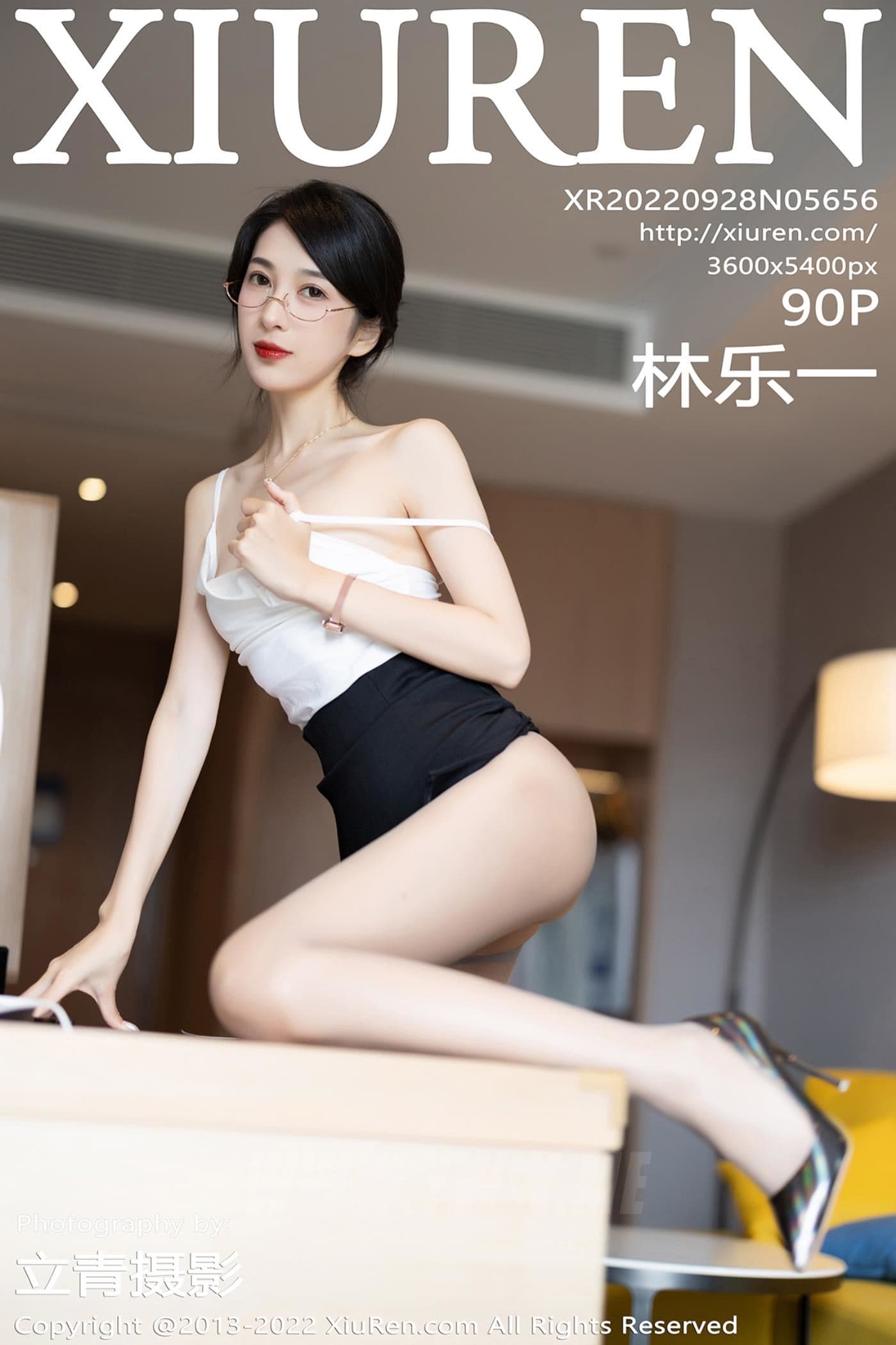 XiuRen秀人网 No.5656 林乐一 灰丝美腿