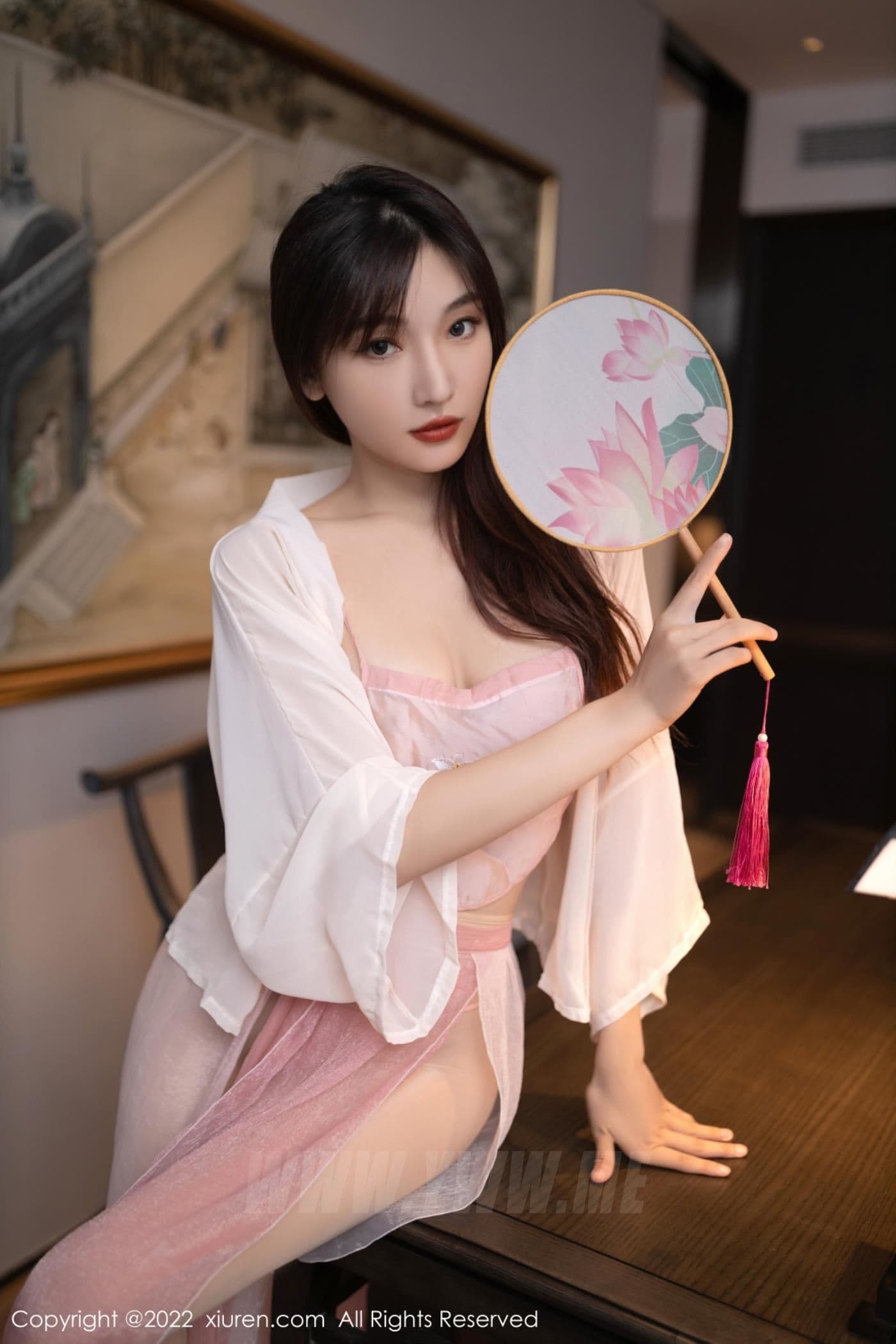 XiuRen秀人网 No.5666 陆萱萱 古装美腿