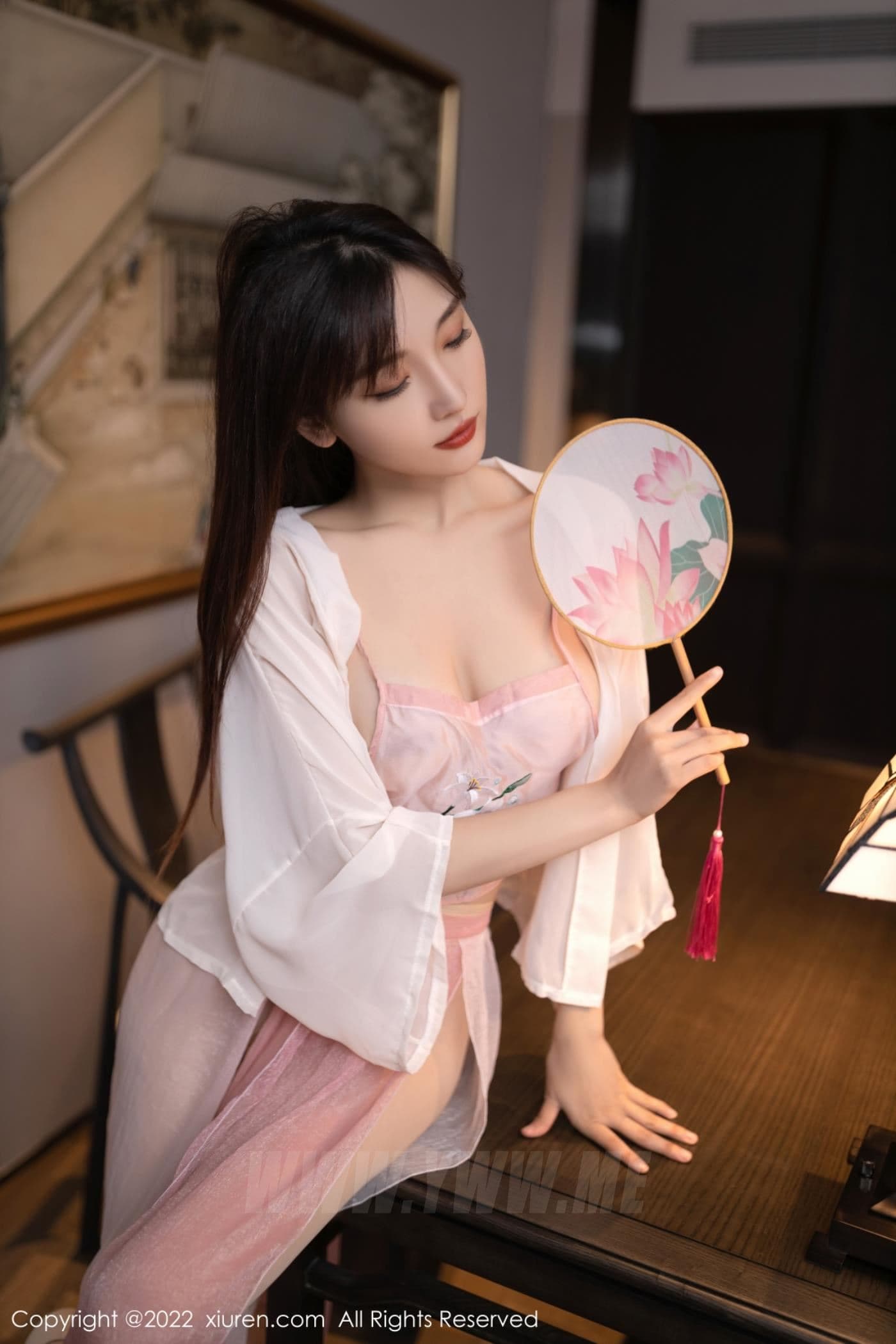 XiuRen秀人网 No.5666 陆萱萱 古装美腿