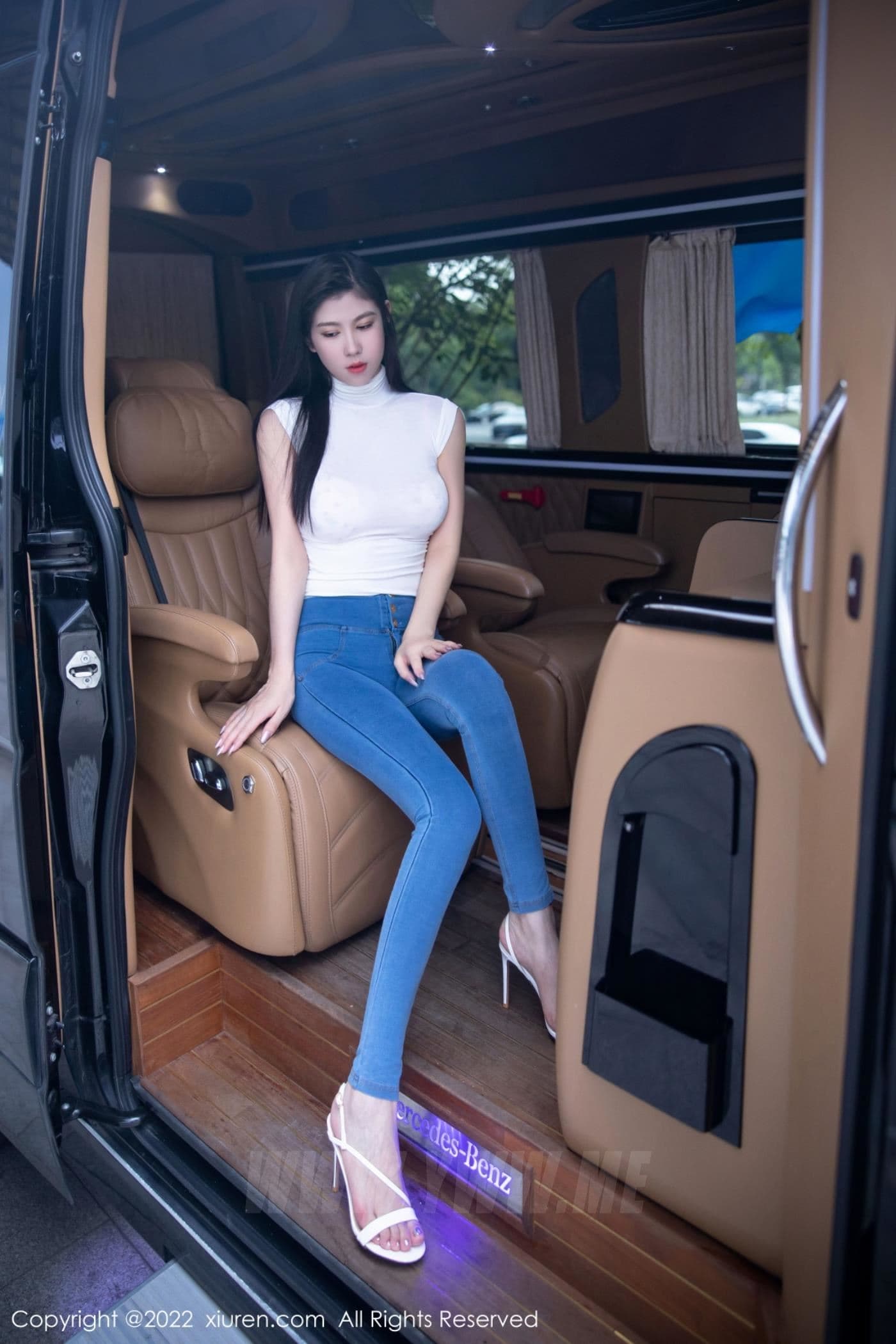 XiuRen秀人网 No.5677 李雅柔182CM 牛仔裤美腿