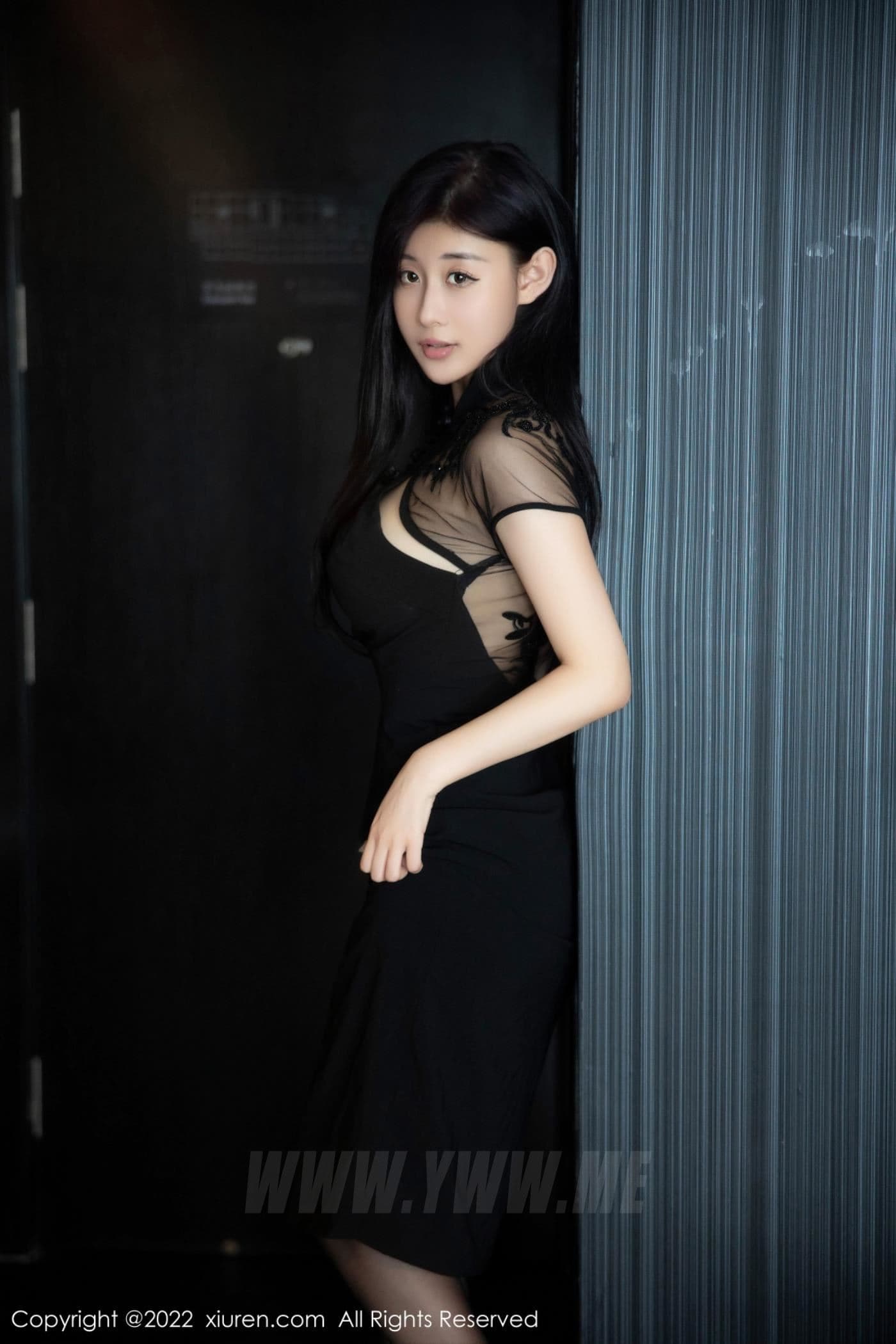 XiuRen秀人网 No.5691 顾楚楚Maily 黑丝美腿