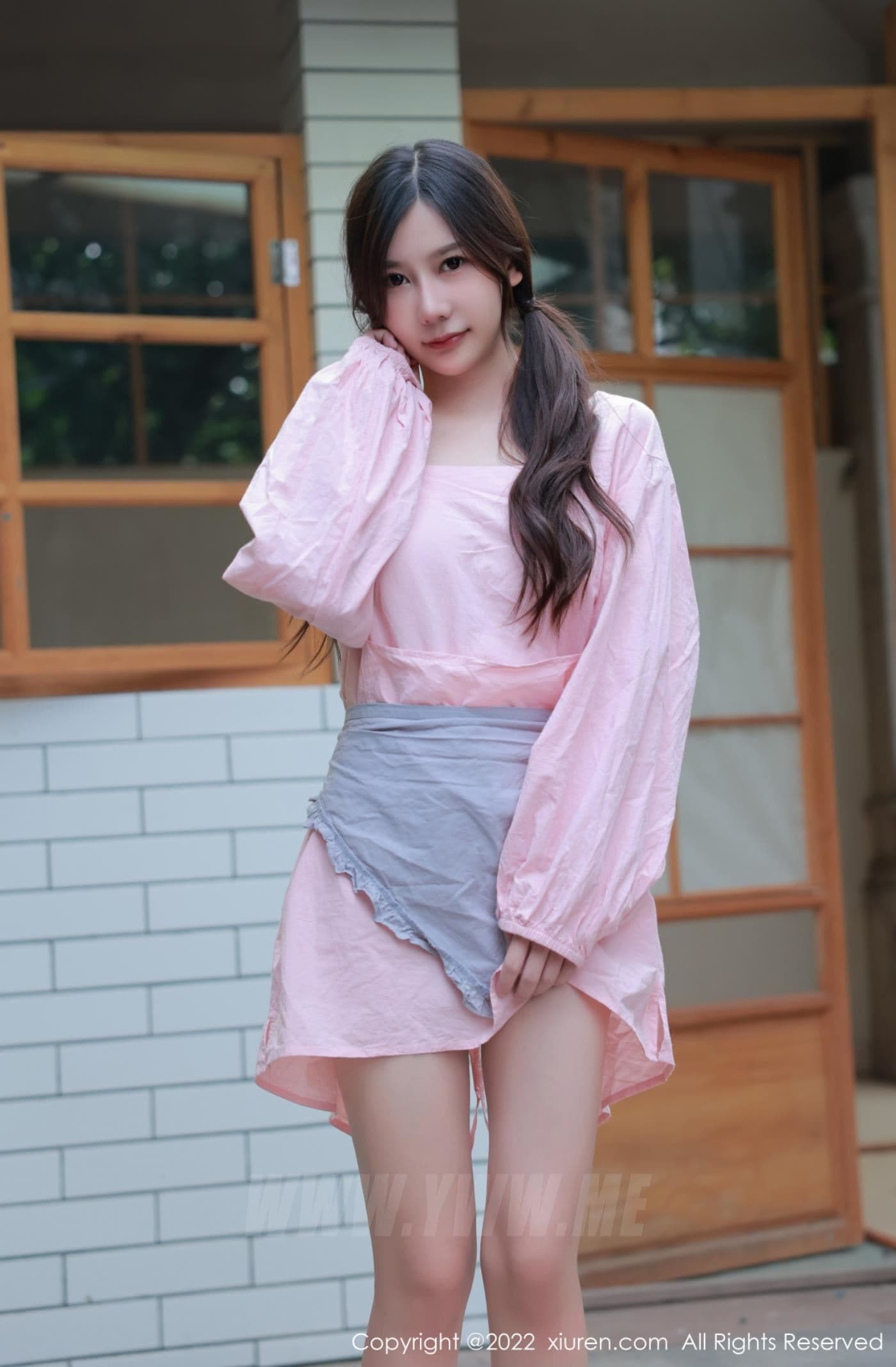 XiuRen秀人网 No.5697 尹甜甜 美腿厨娘