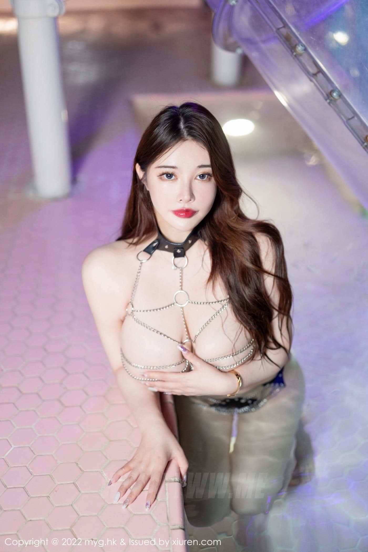 MyGirl美媛馆 VOL.645 软软爱吃肉 泳池丰腴