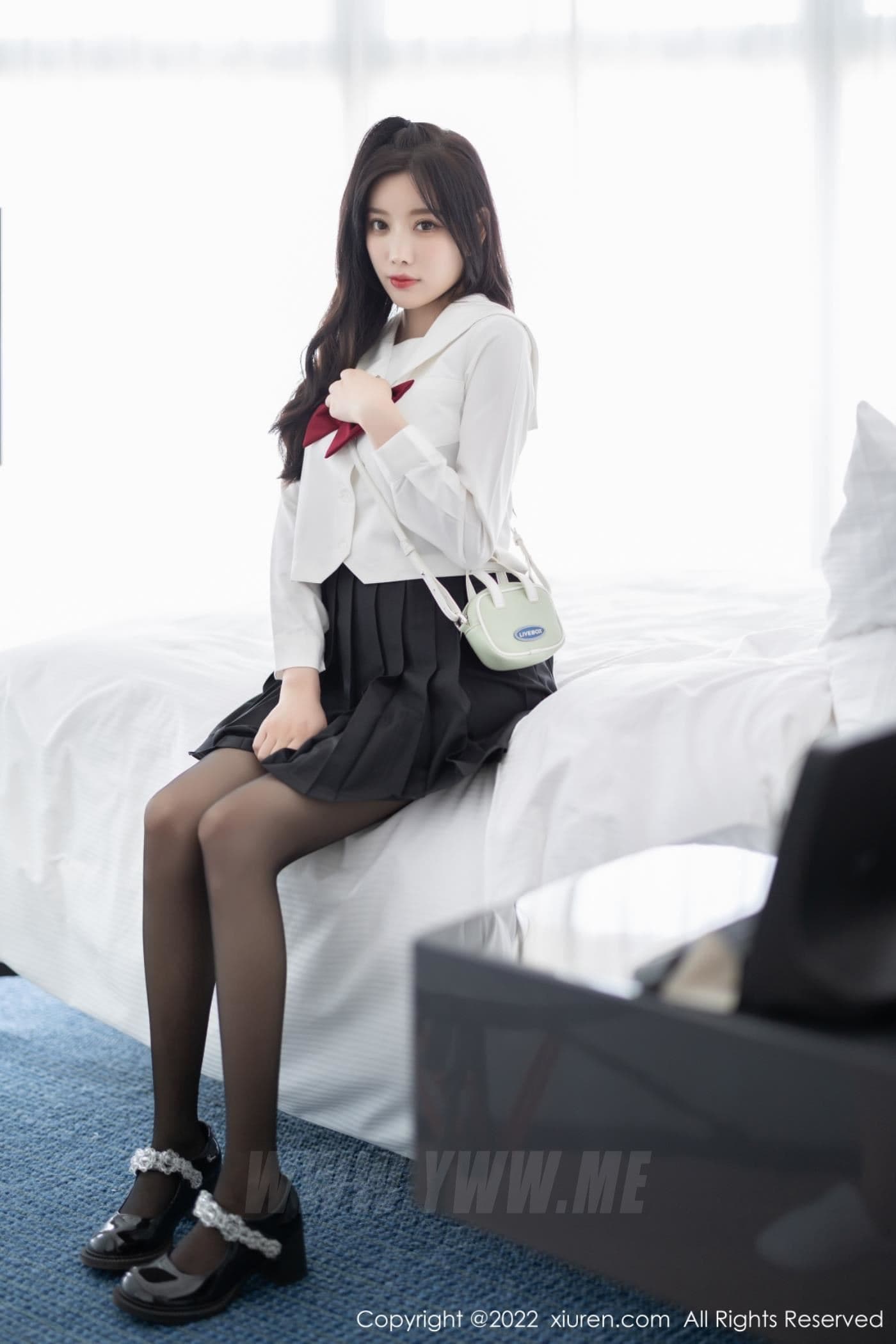 XiuRen秀人网 No.5823 杨晨晨Yome 黑丝美臀