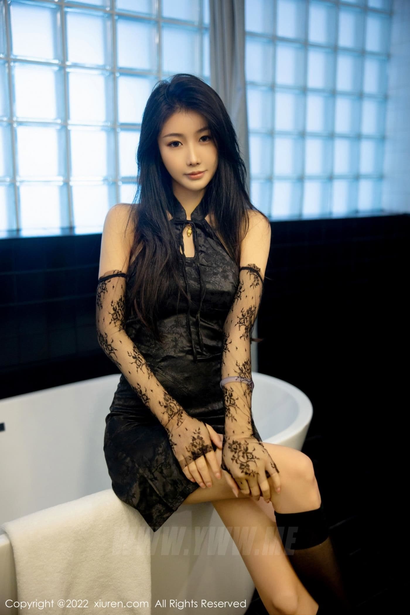 XiuRen秀人网 No.5864 苏苏阿 情趣服美腿