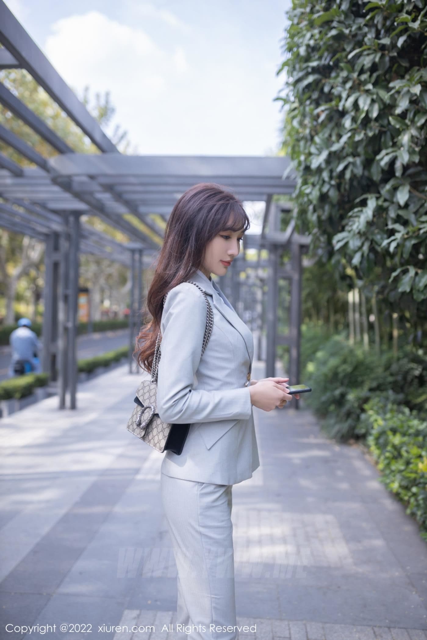 XiuRen秀人网 No.5840 陆萱萱 制服美腿
