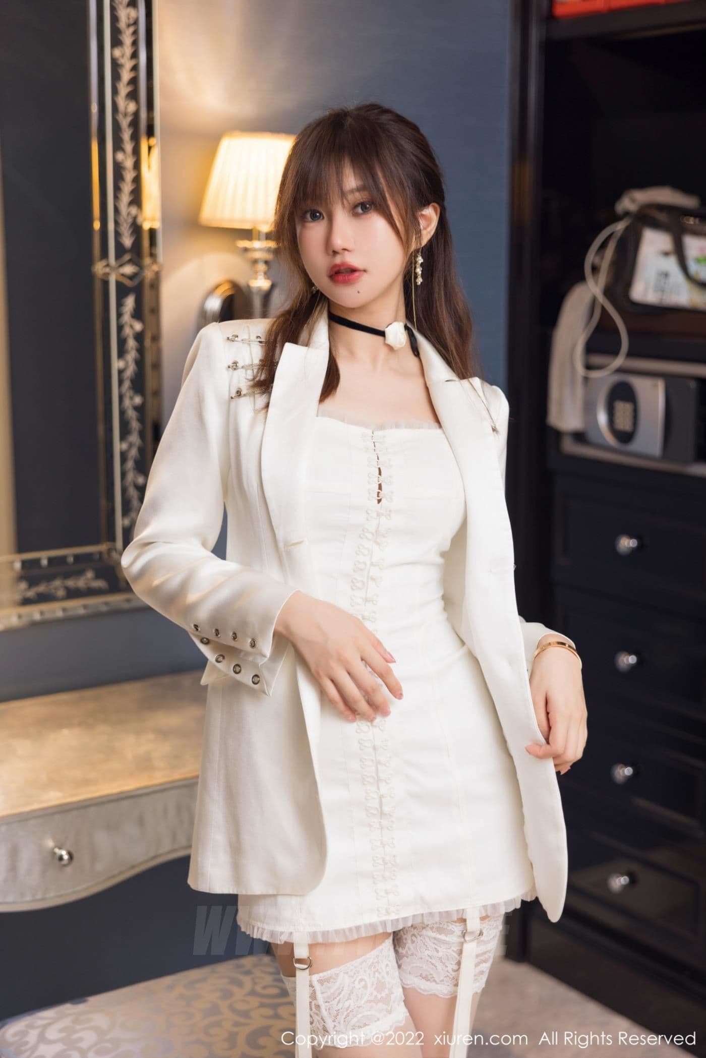 XiuRen秀人网 No.5845 绮里嘉ula 丝袜美腿