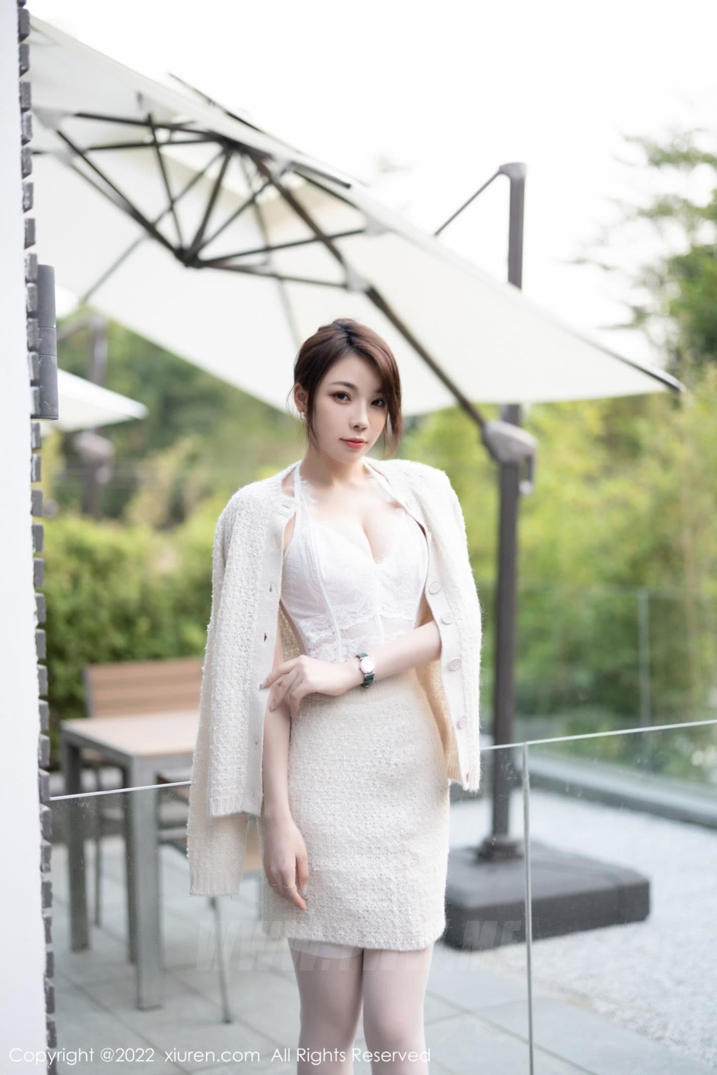 XiuRen秀人网 No.5880 徐莉芝Booty 丝袜美腿