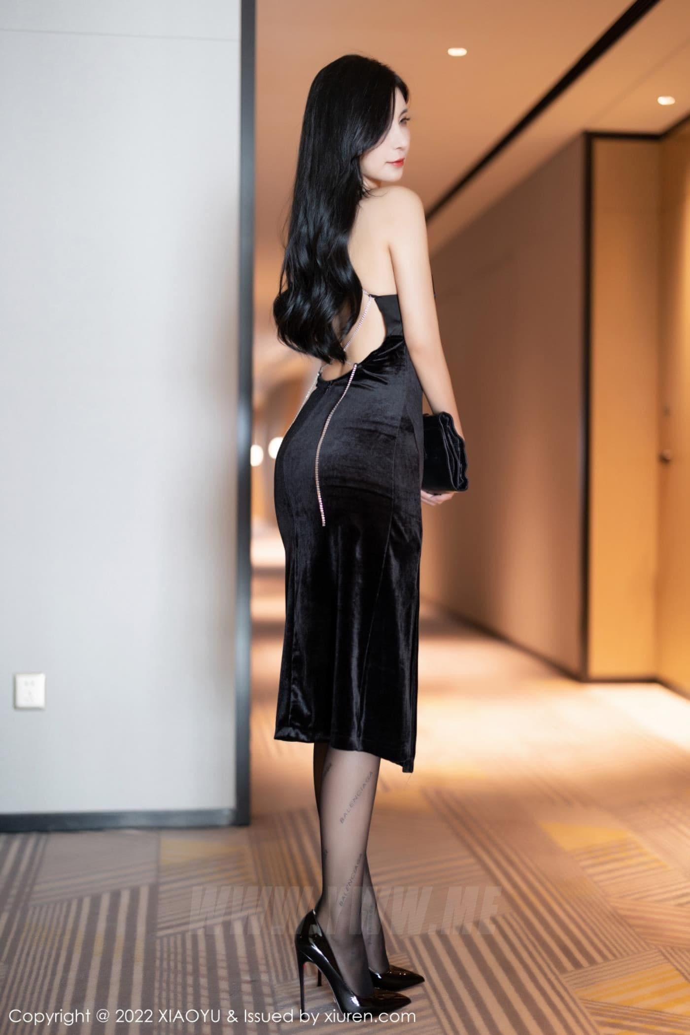 XIAOYU语画界 VOL.908 小蛮妖Yummy 礼裙美腿