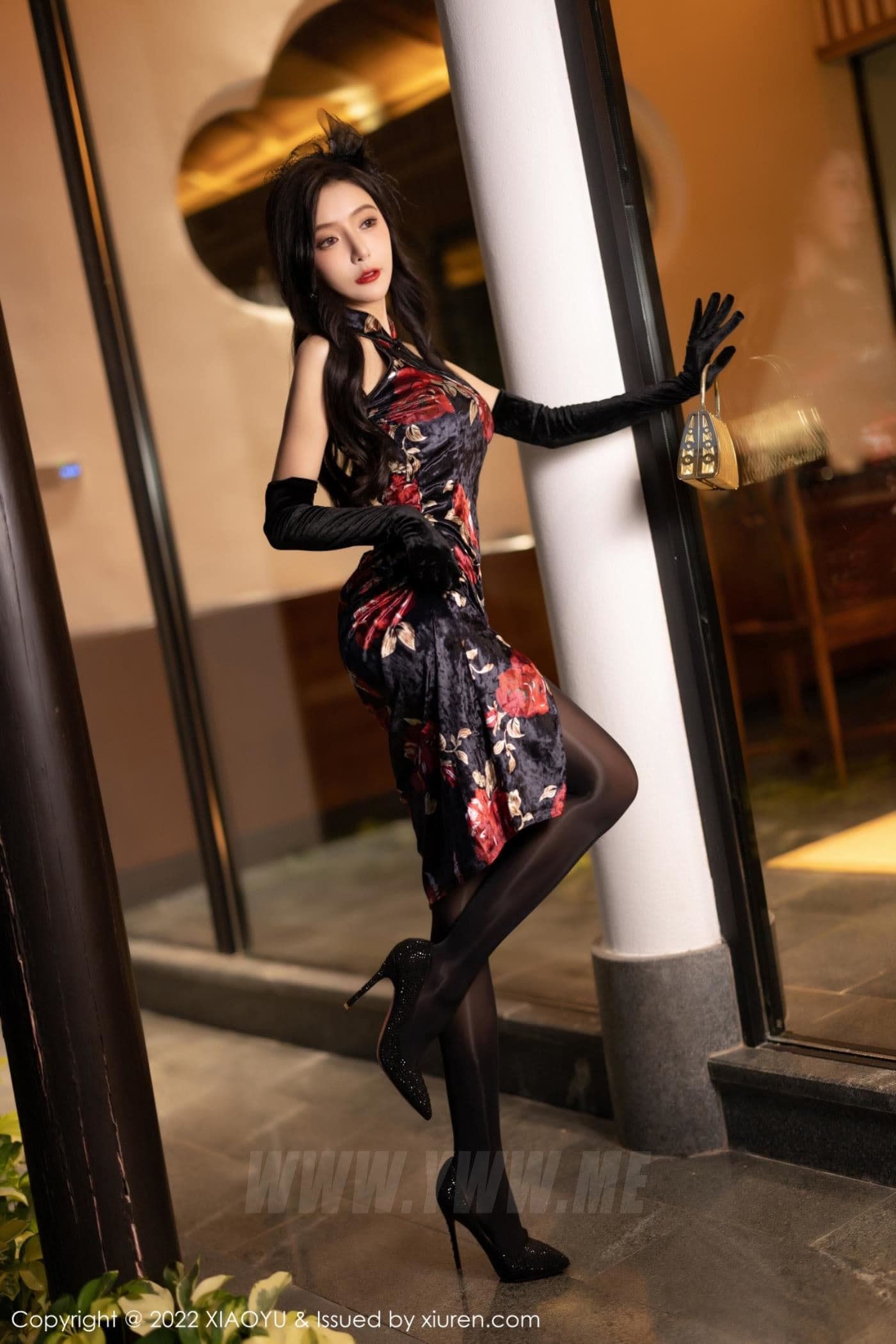 XIAOYU语画界 VOL.909 王馨瑶yanni 旗袍黑丝