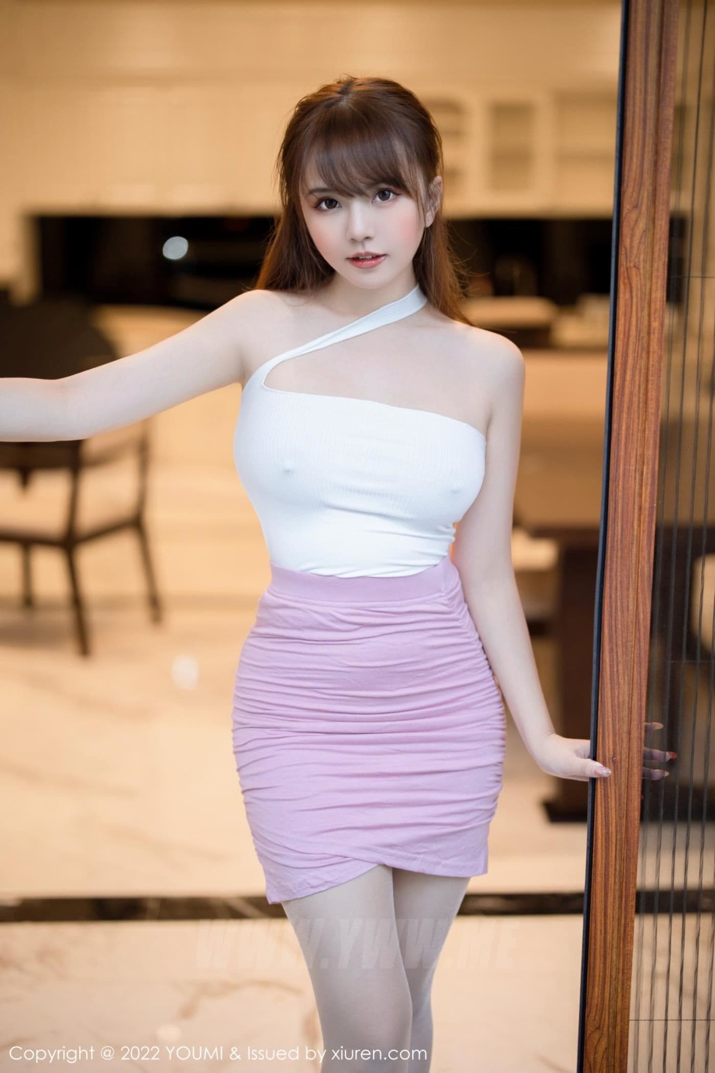 YOUMI尤蜜荟 VOL.872 张思允Nice 短裙美臀
