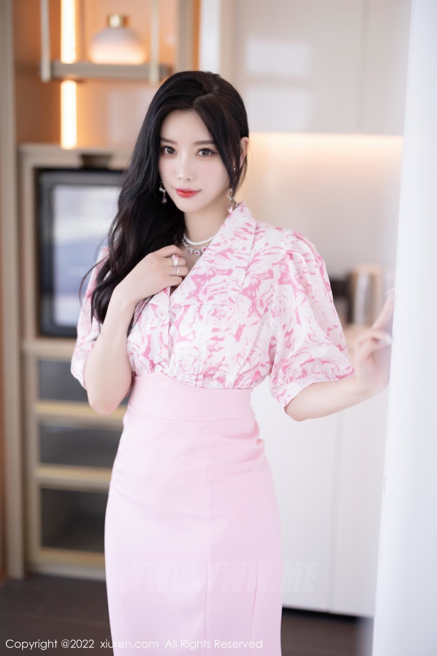 XiuRen秀人网 No.5927 杨晨晨Yome 美臀丝袜