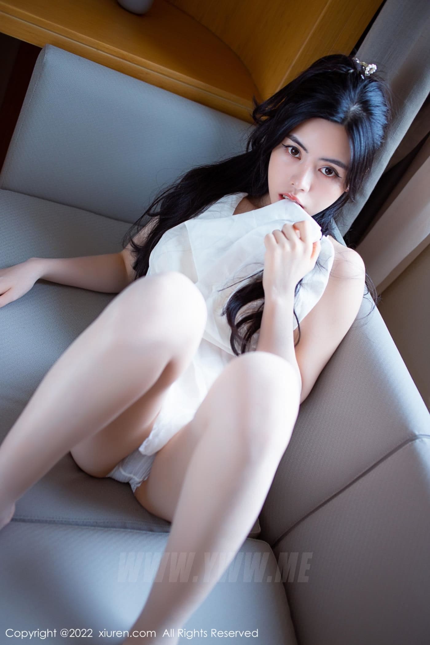 XiuRen秀人网 No.5929 白甜 美腿丰腴