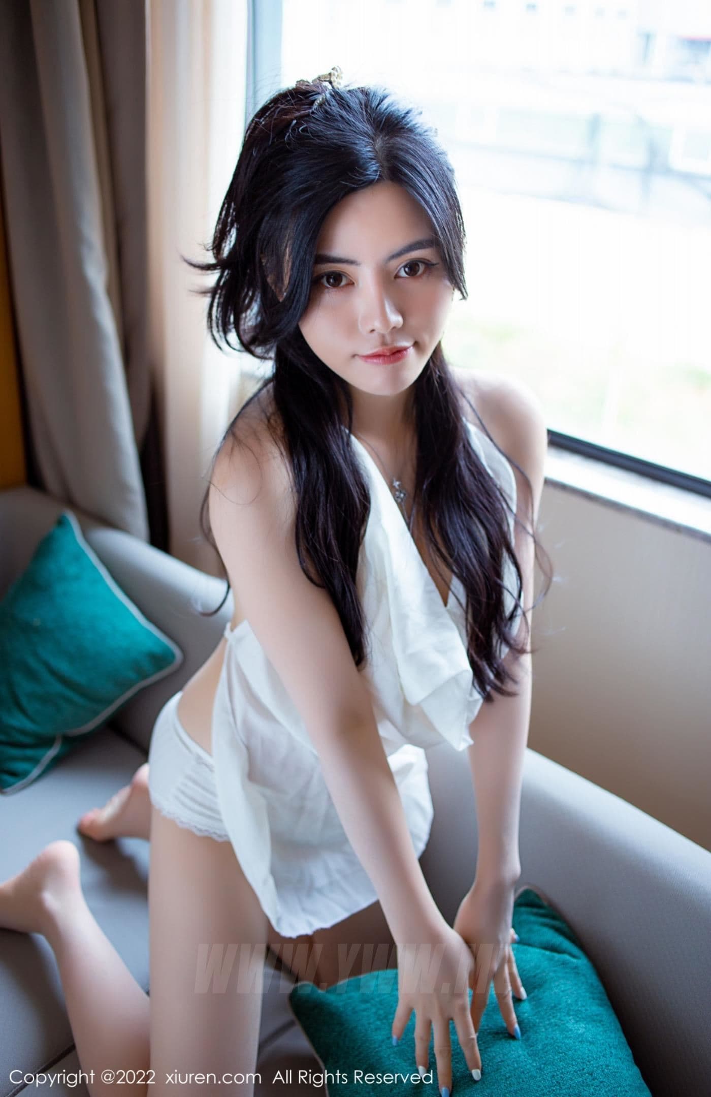 XiuRen秀人网 No.5929 白甜 美腿丰腴